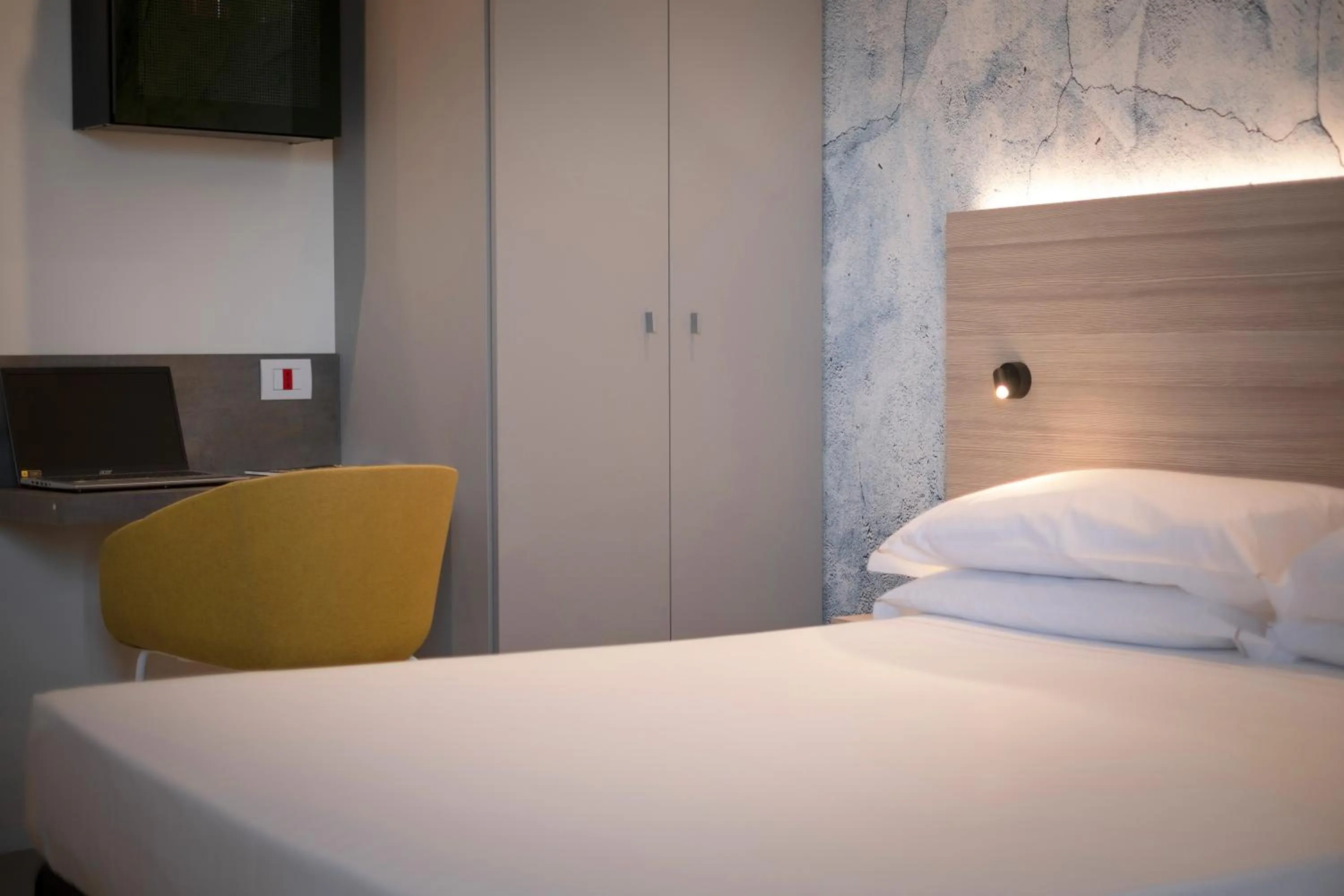 Bed in Hotel Cristallo