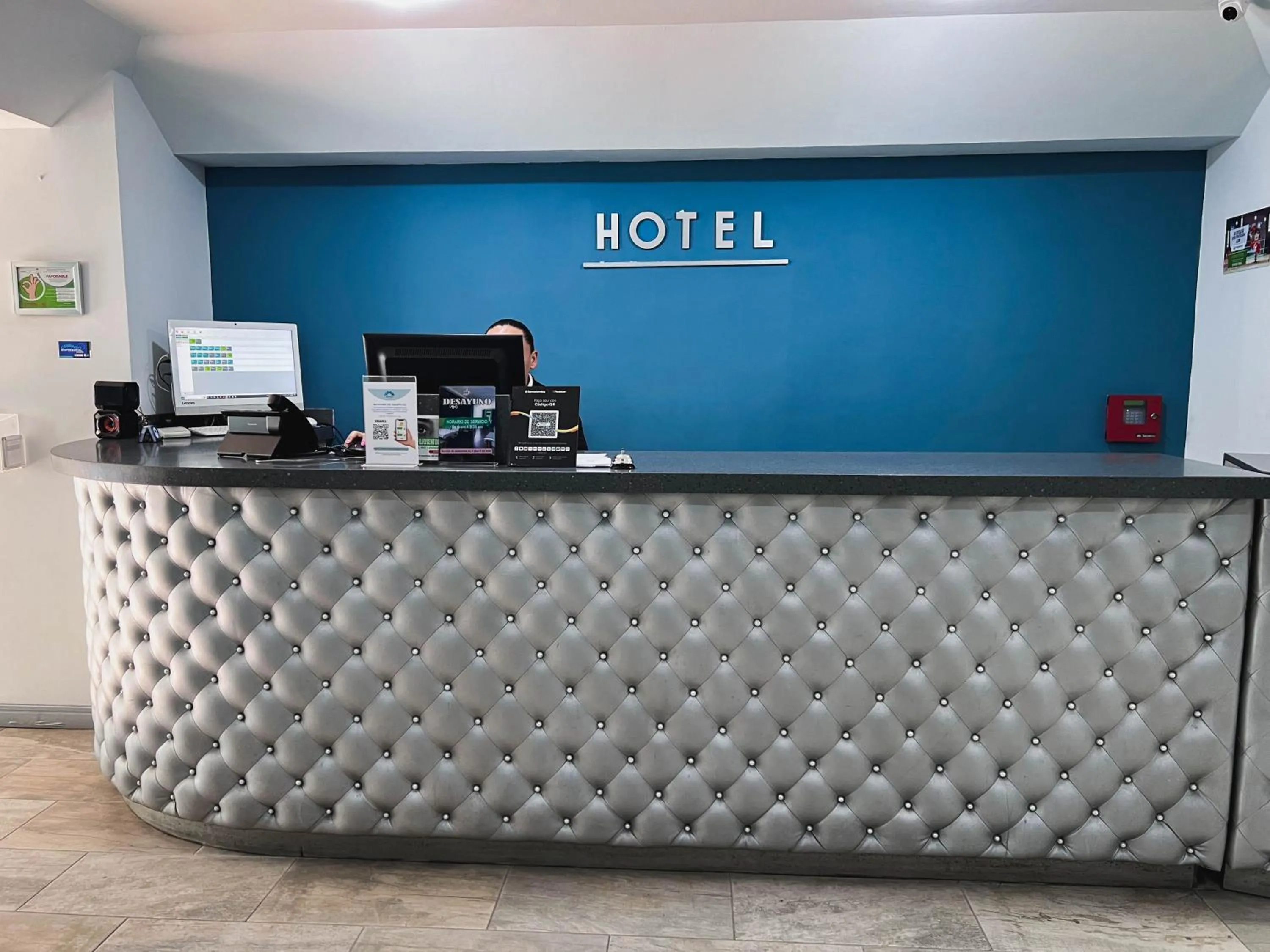 Lobby or reception in Hotel Rosales Gold