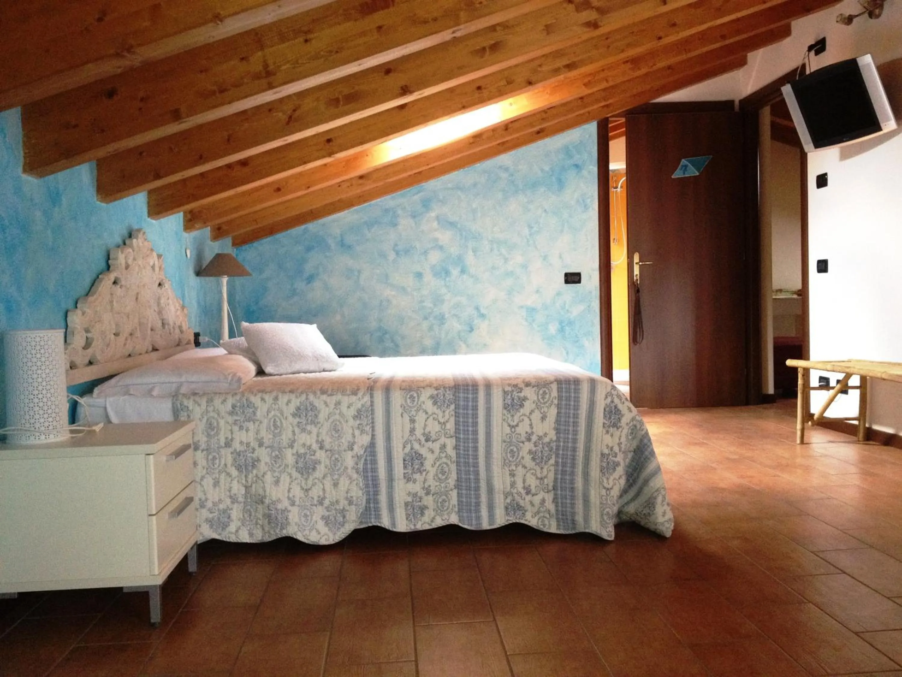 Bedroom, Bed in Girelli Sorelle