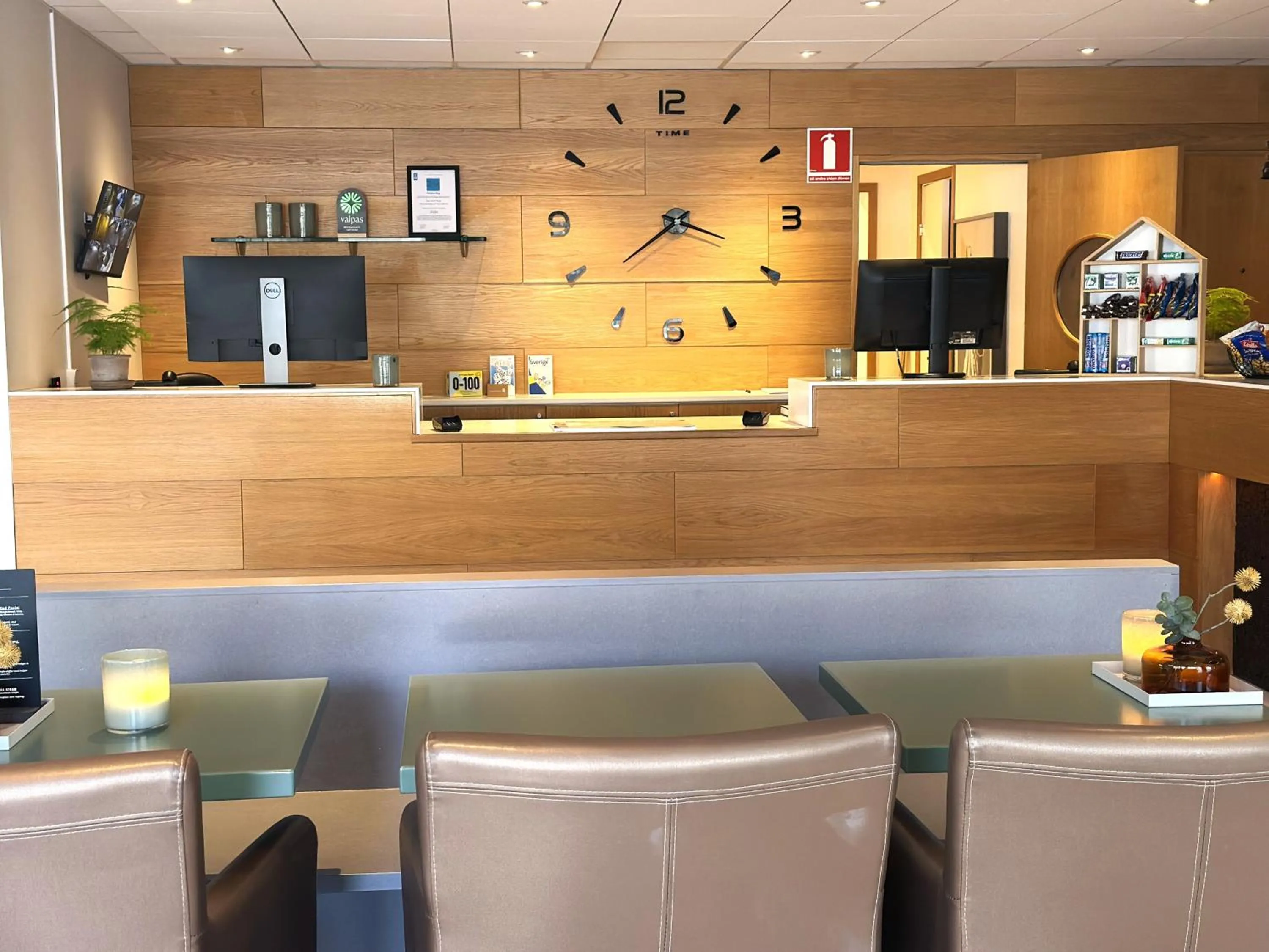 Lobby or reception in Spar Hotel Gårda