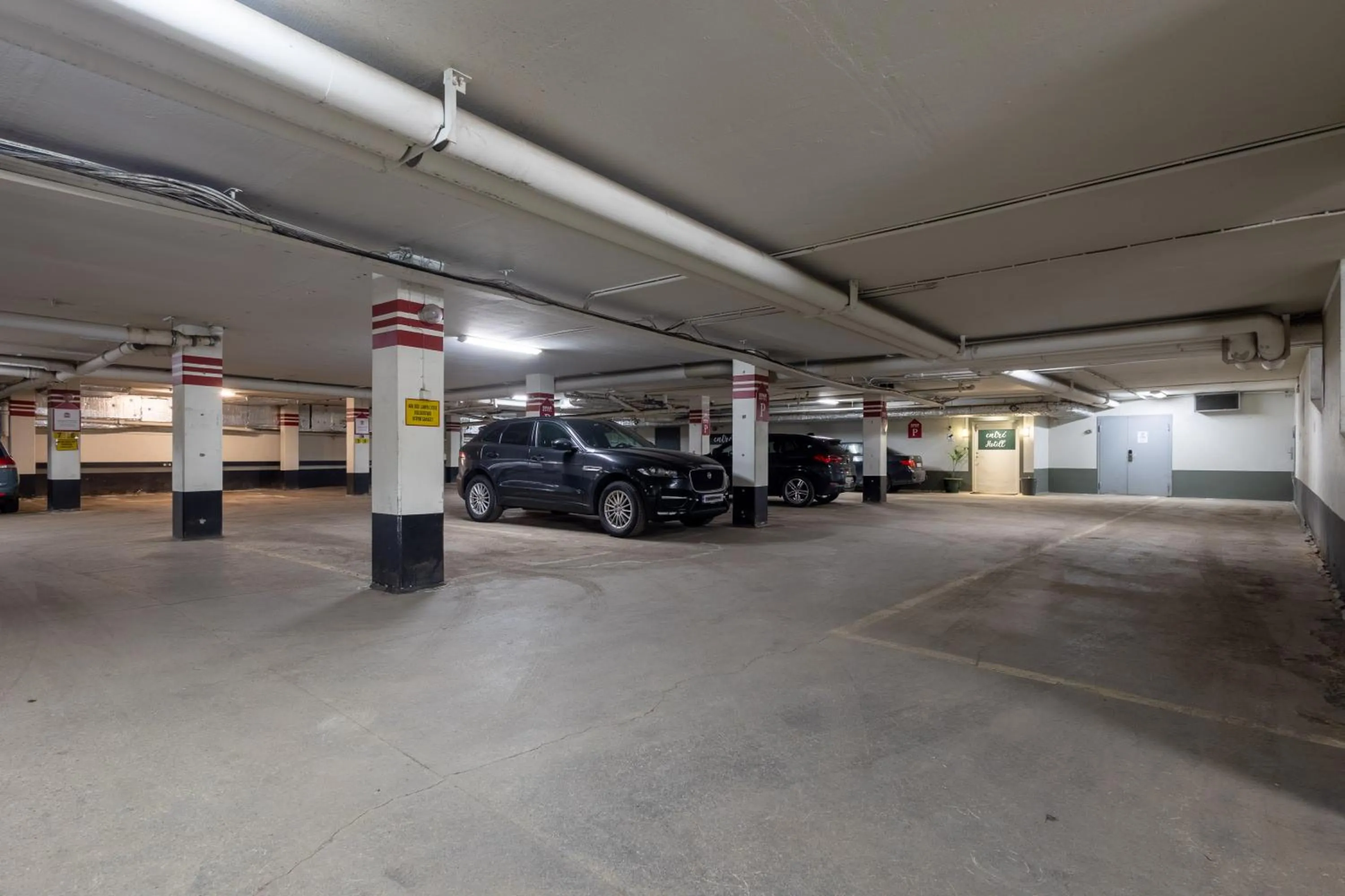 Parking in Spar Hotel Gårda