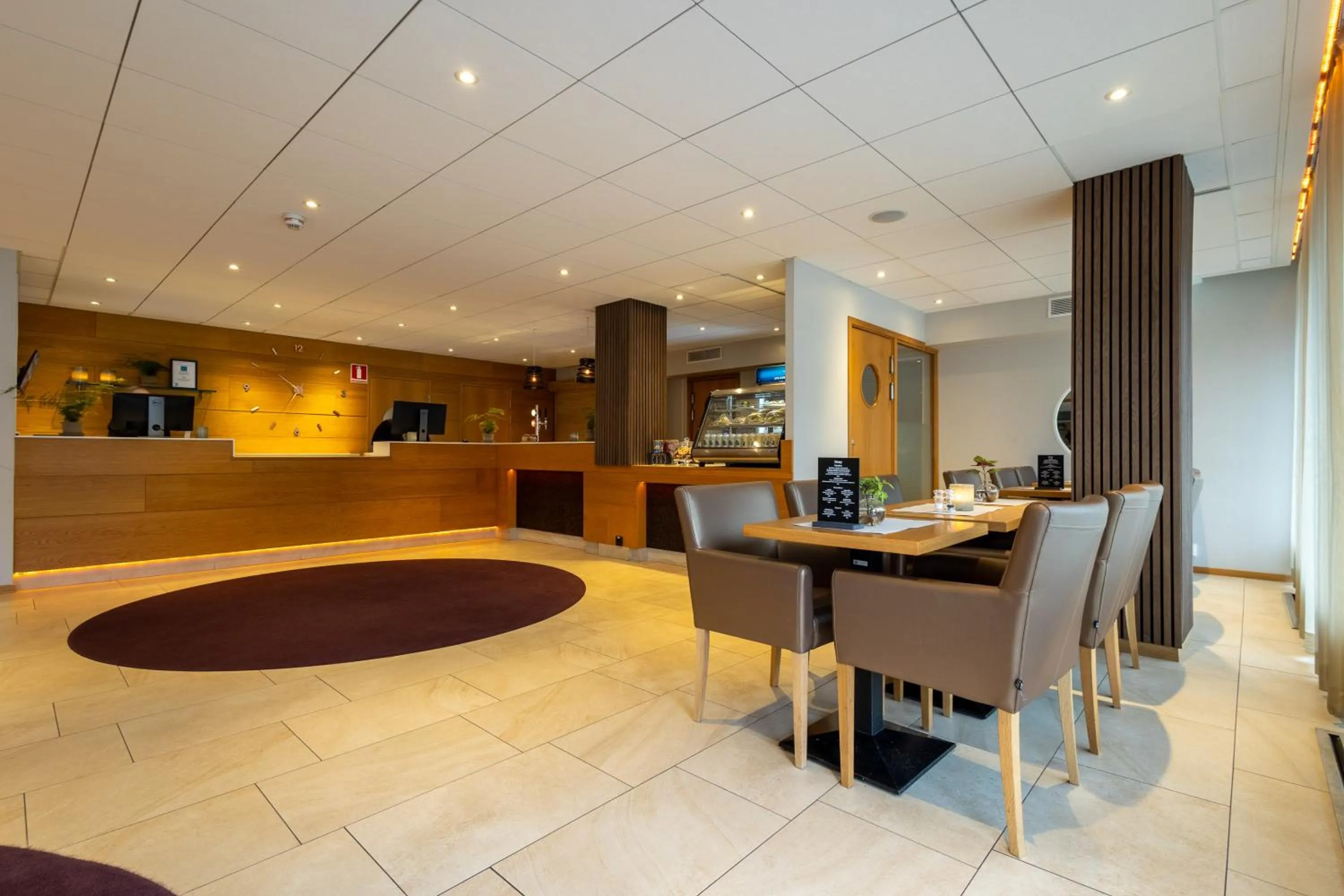 Restaurant/places to eat in Spar Hotel Gårda