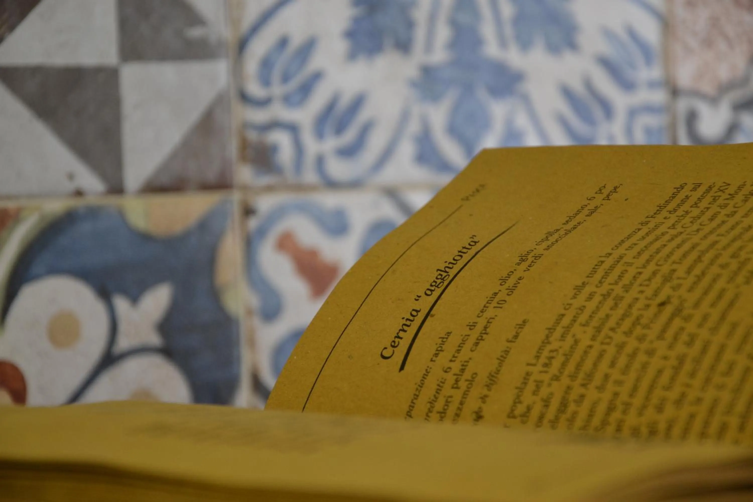 Decorative detail in Kantunè