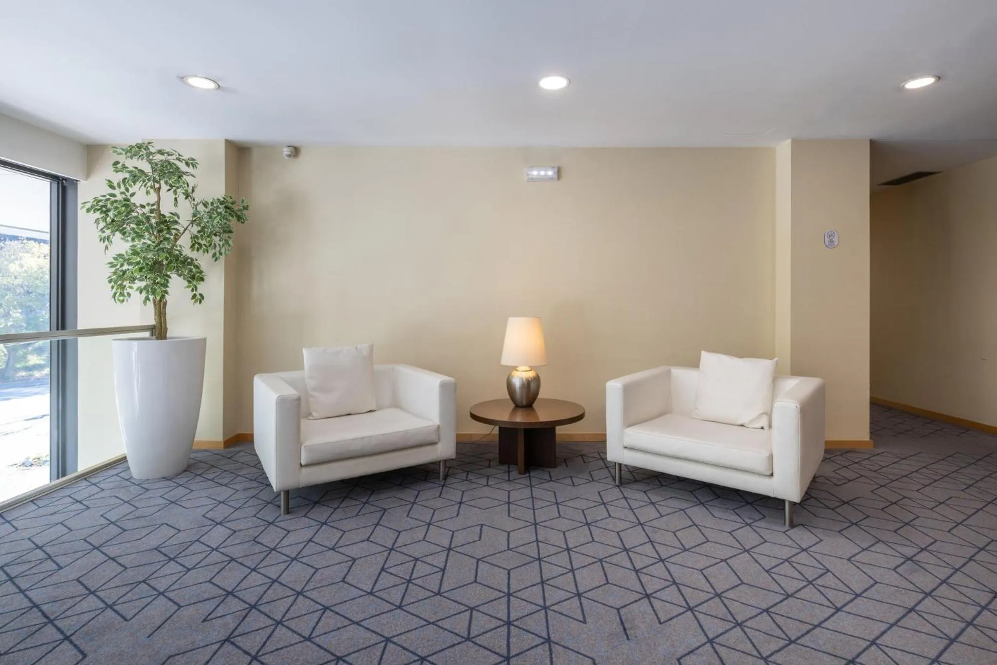 Lobby or reception in Holiday Inn Express Porto Exponor by IHG