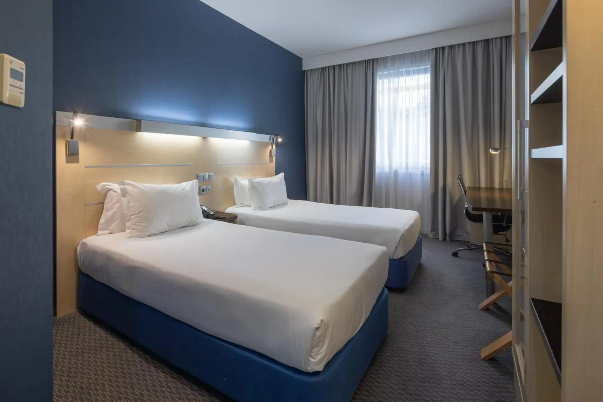 Standard Twin Room - Free Breakfast in Holiday Inn Express Porto Exponor by IHG Standard Twin Room - Free Breakfast in Holiday Inn Express Porto Exponor by IHG