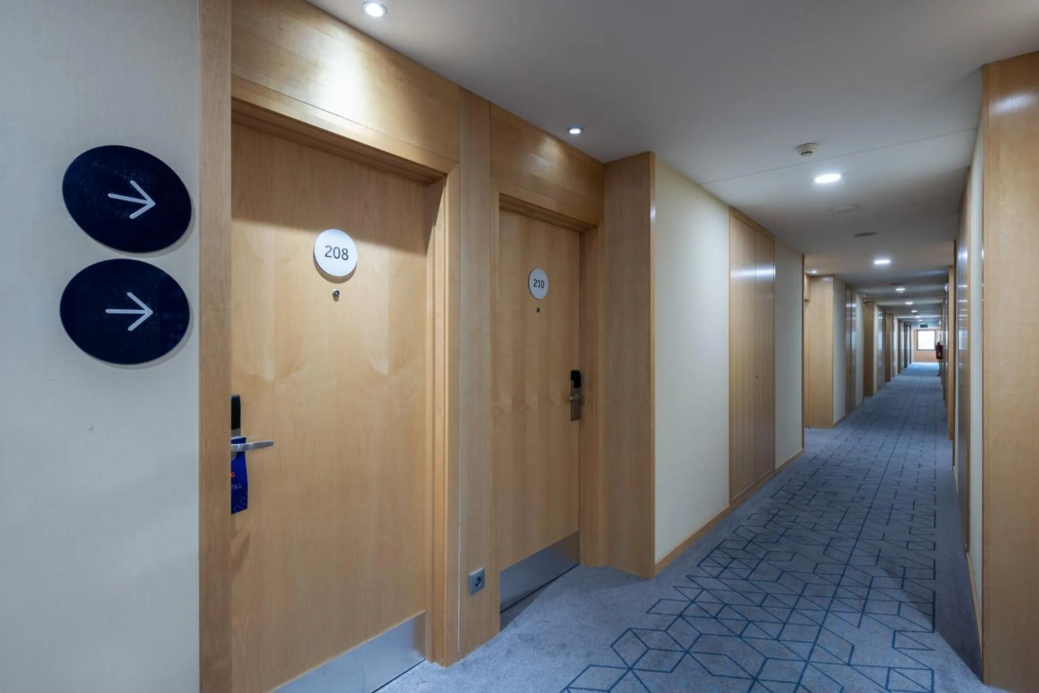 Lobby or reception in Holiday Inn Express Porto Exponor by IHG