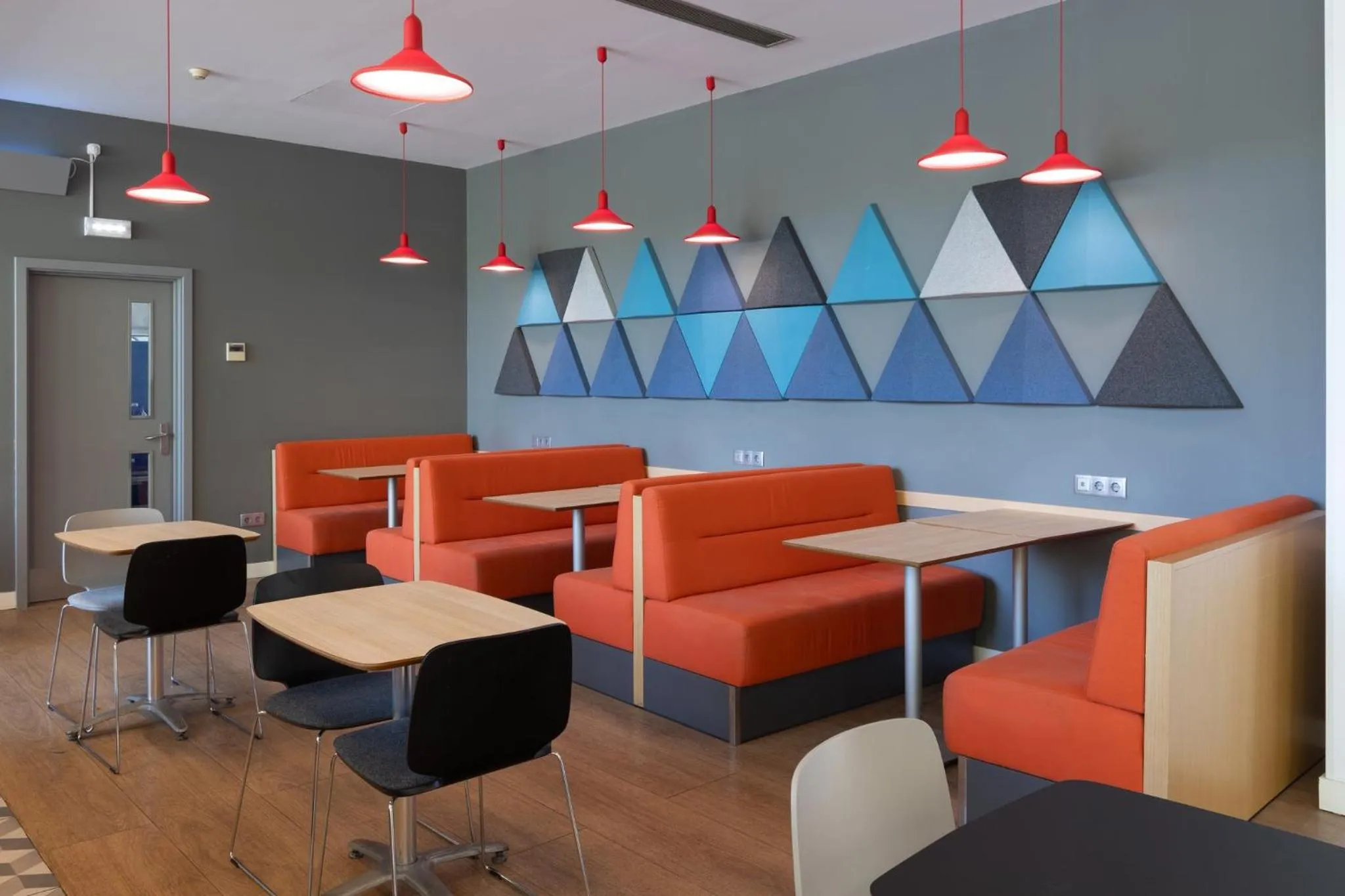 Property building in Holiday Inn Express Porto Exponor by IHG