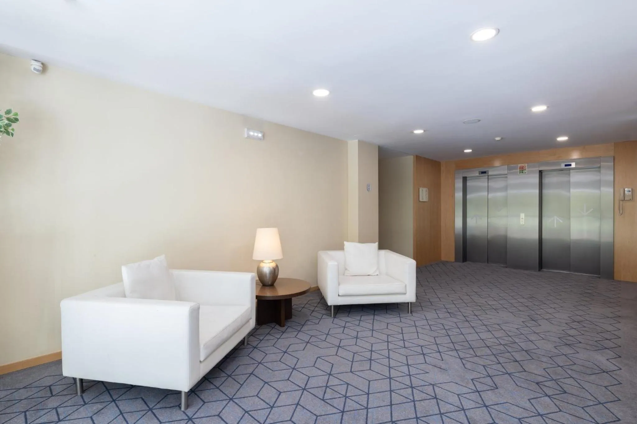 Lobby or reception in Holiday Inn Express Porto Exponor by IHG