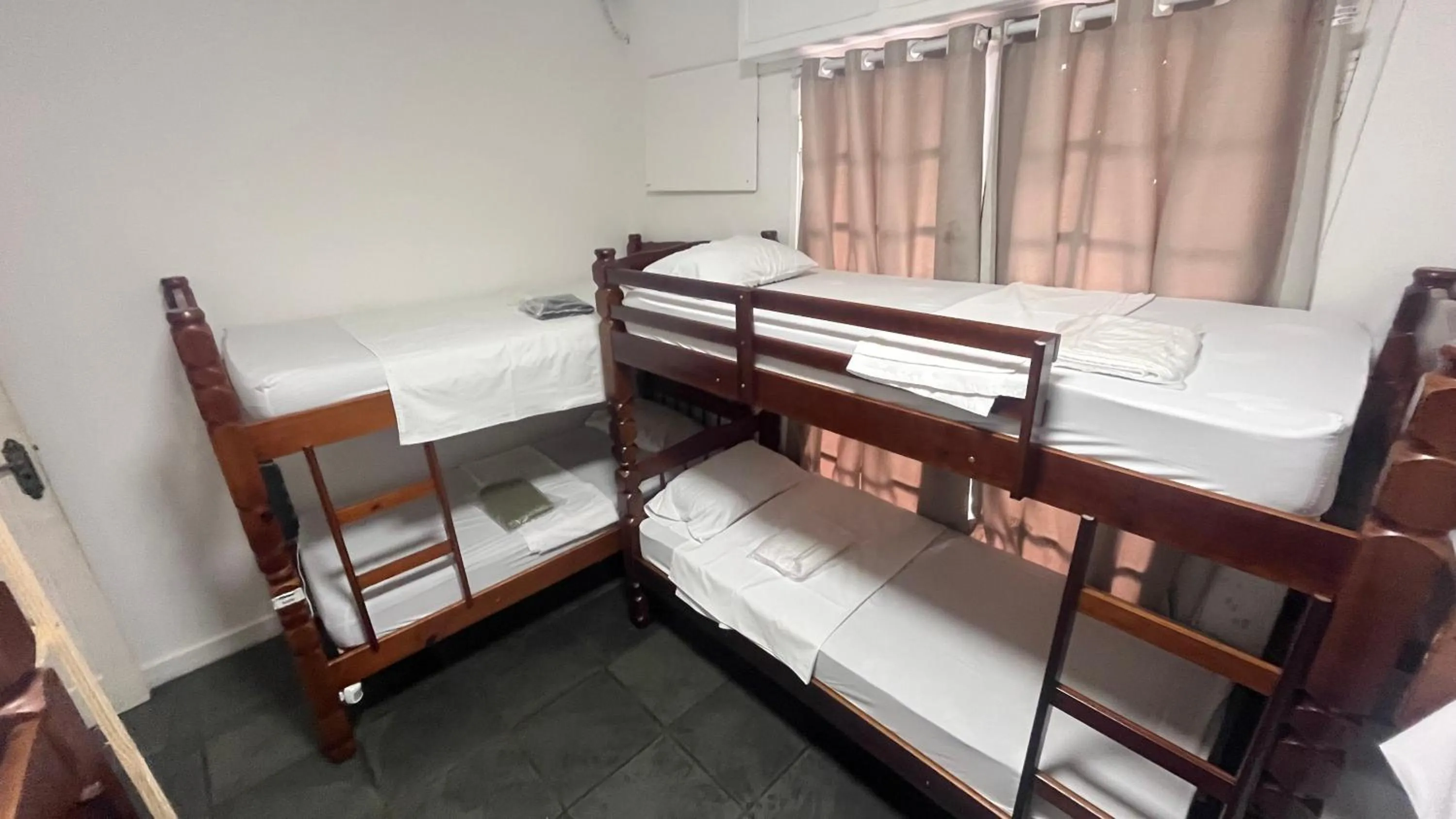 Photo of the whole room, Bed in COACHHOSTEL7