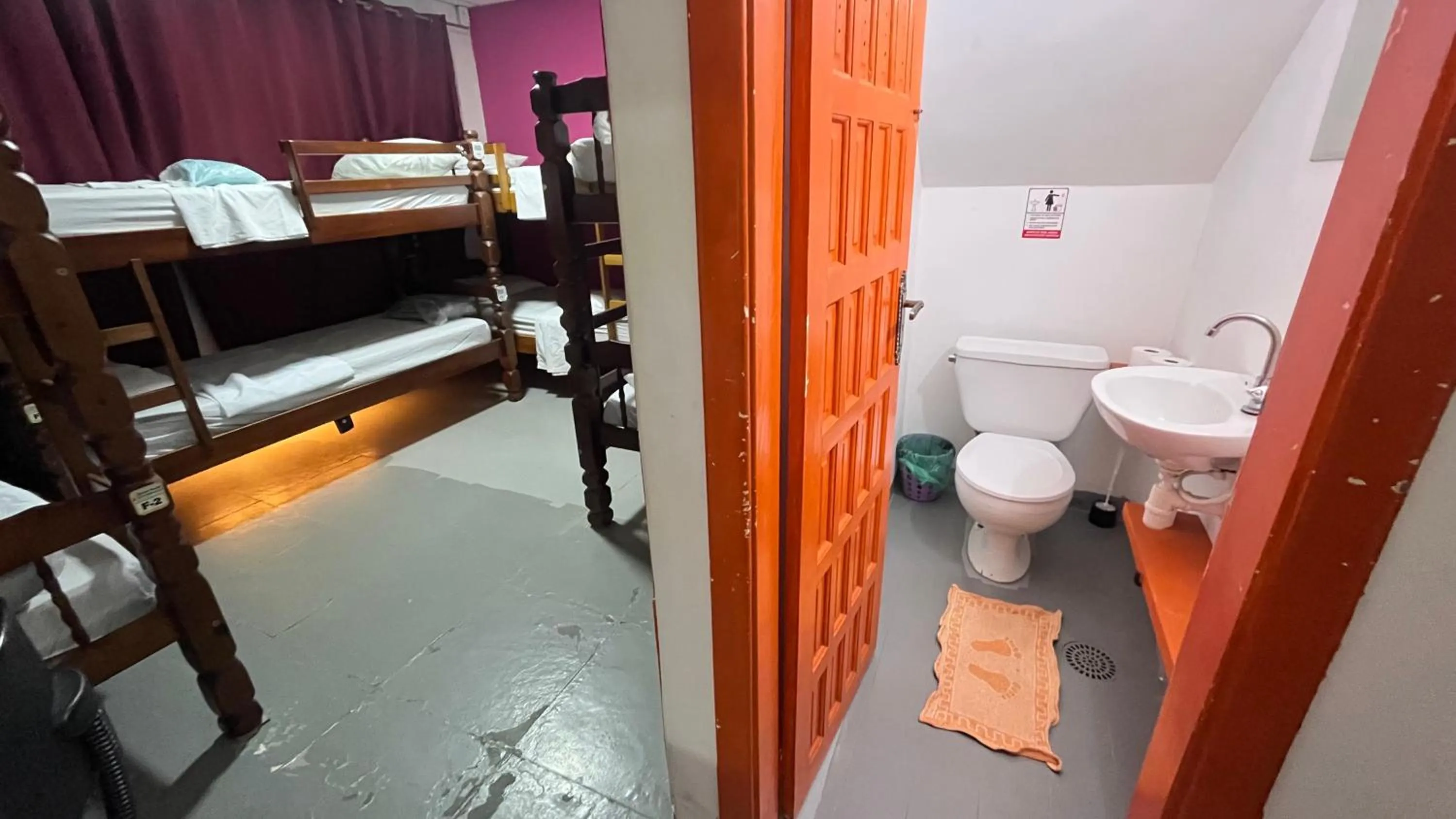 Toilet, Bed in COACHHOSTEL7
