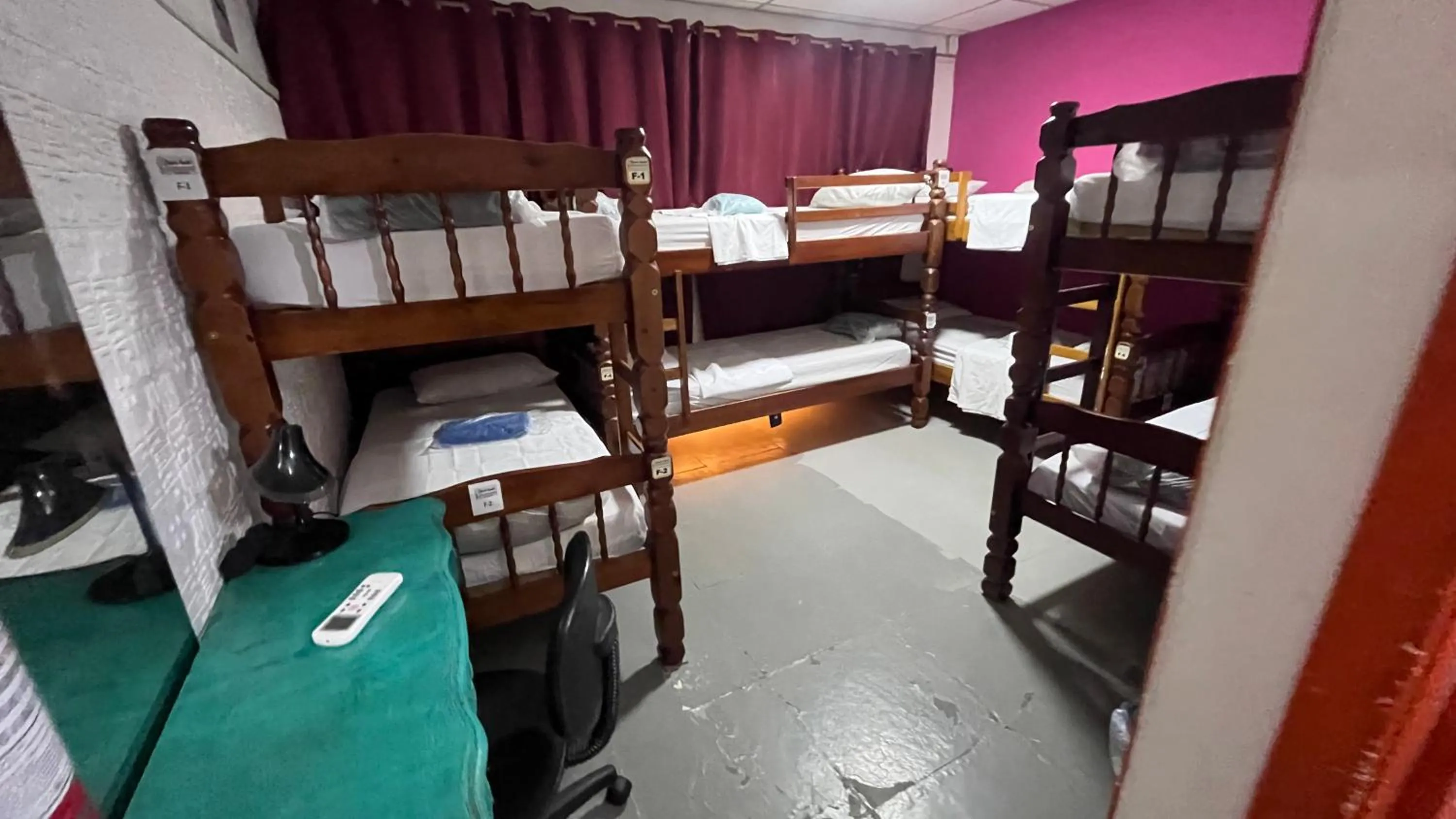 Photo of the whole room, Bed in COACHHOSTEL7