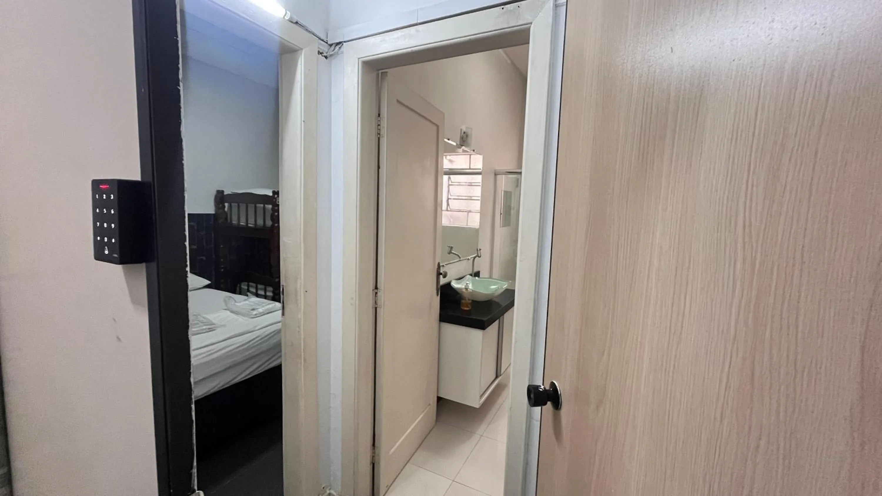 Bathroom, Bed in COACHHOSTEL7