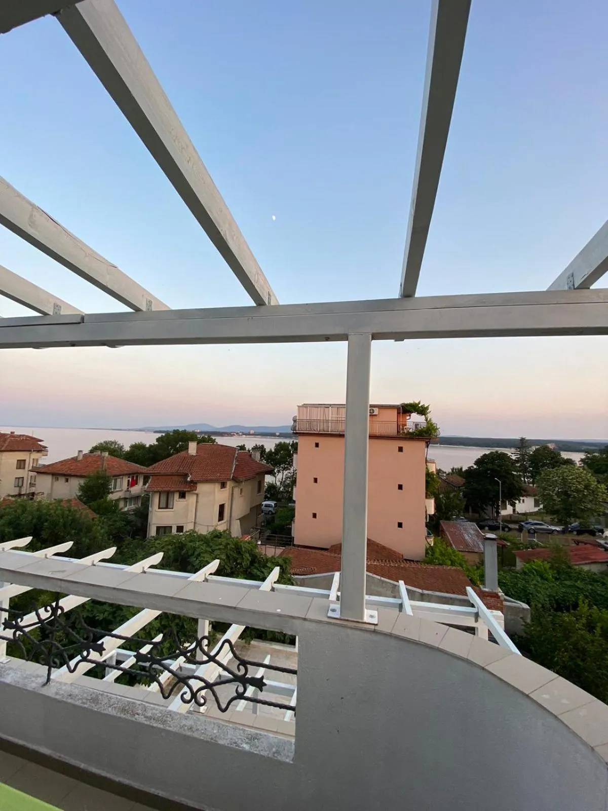 City view in Lilia 2 Family Hotel