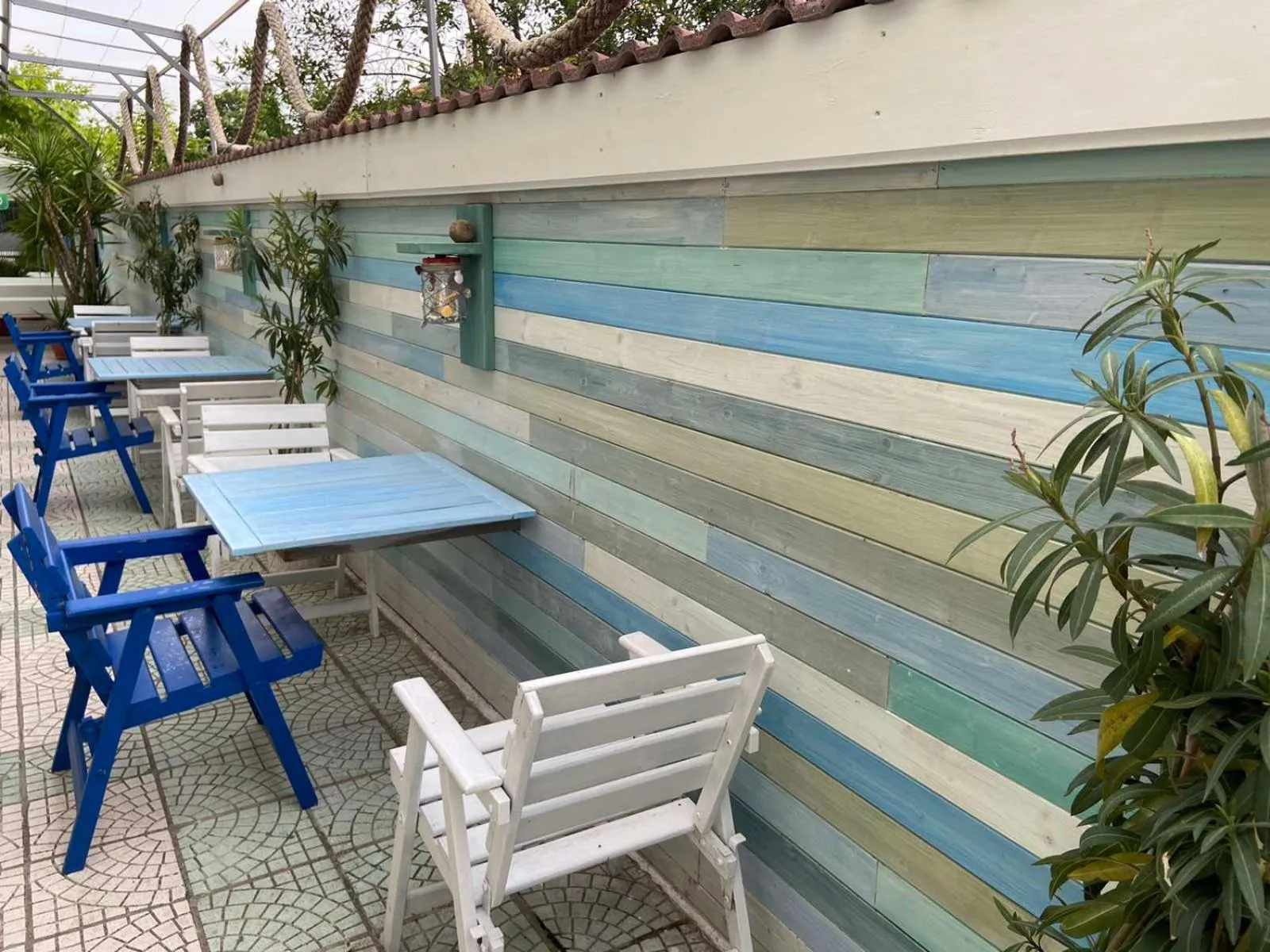 Patio in Lilia 2 Family Hotel