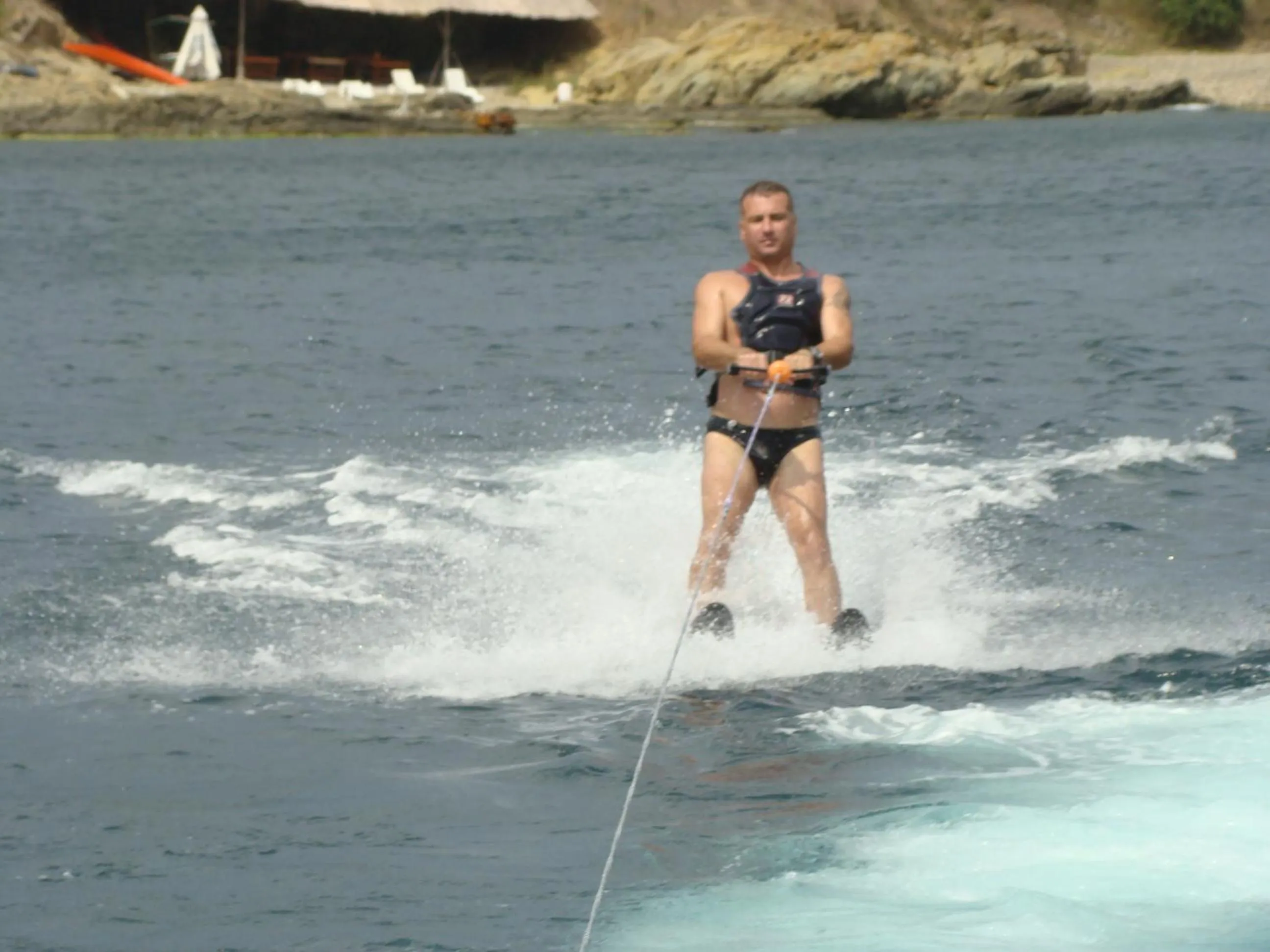 Skiing in Lilia 2 Family Hotel