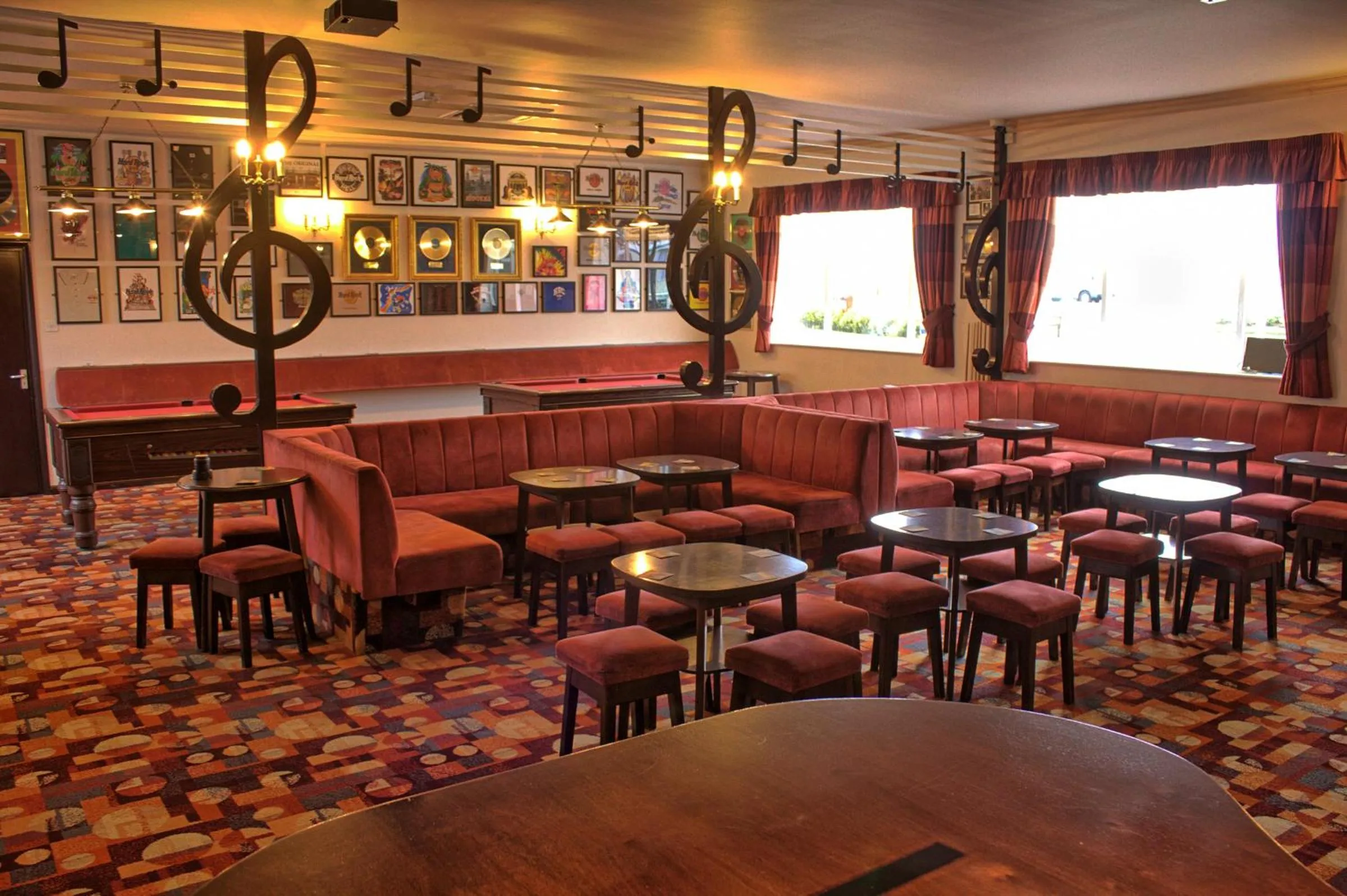 Lounge or bar in Crows Nest Caravan Park