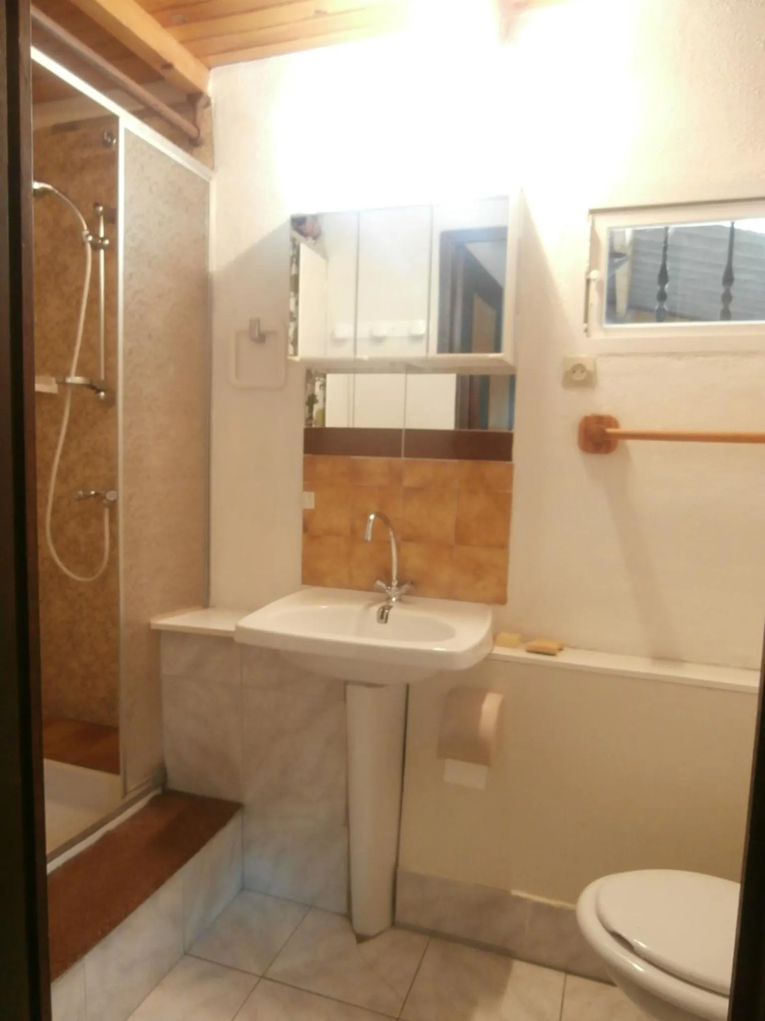 Shower in Le Claux des Hespérides