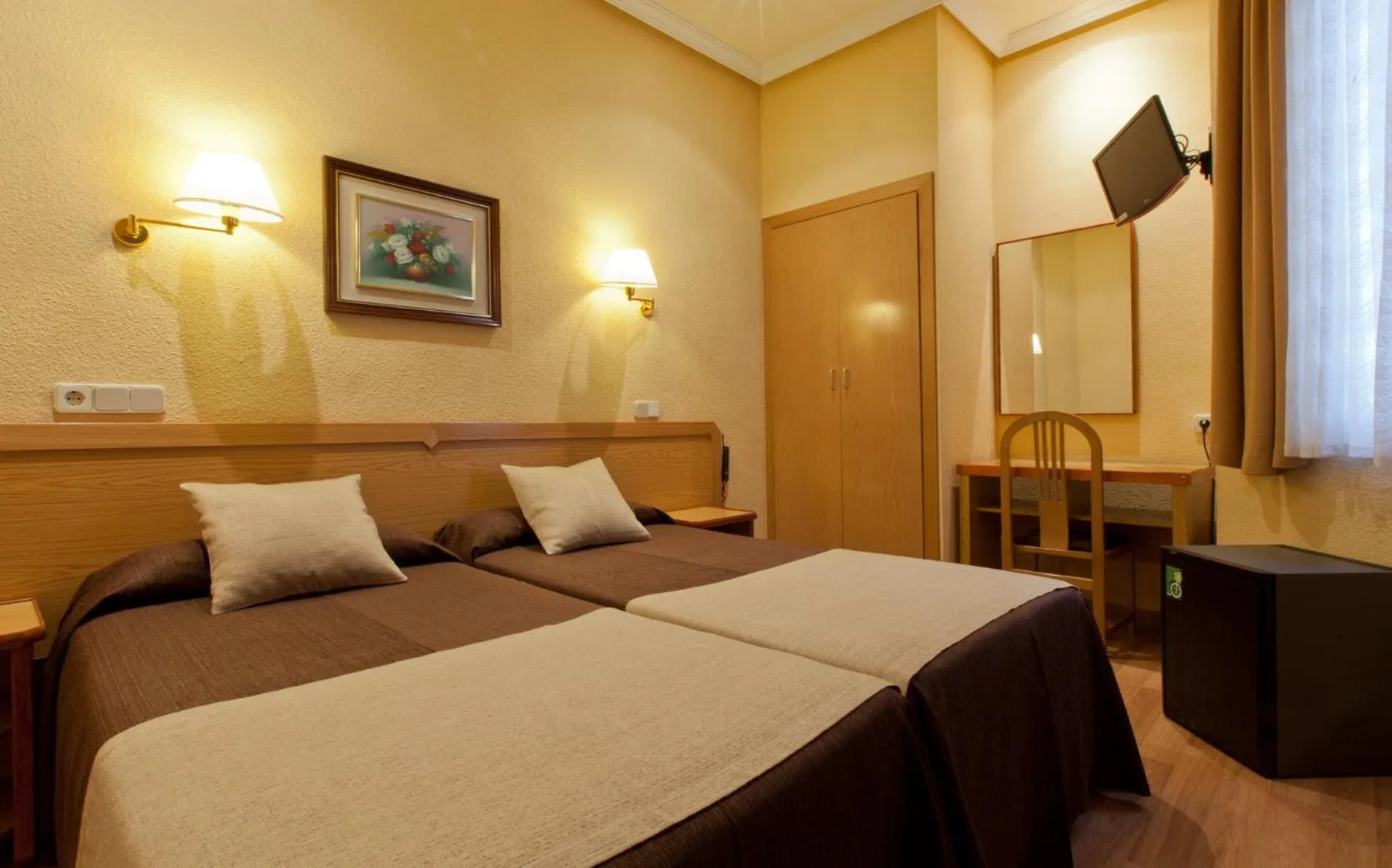 Photo of the whole room, Bed in Hotel Mediodia