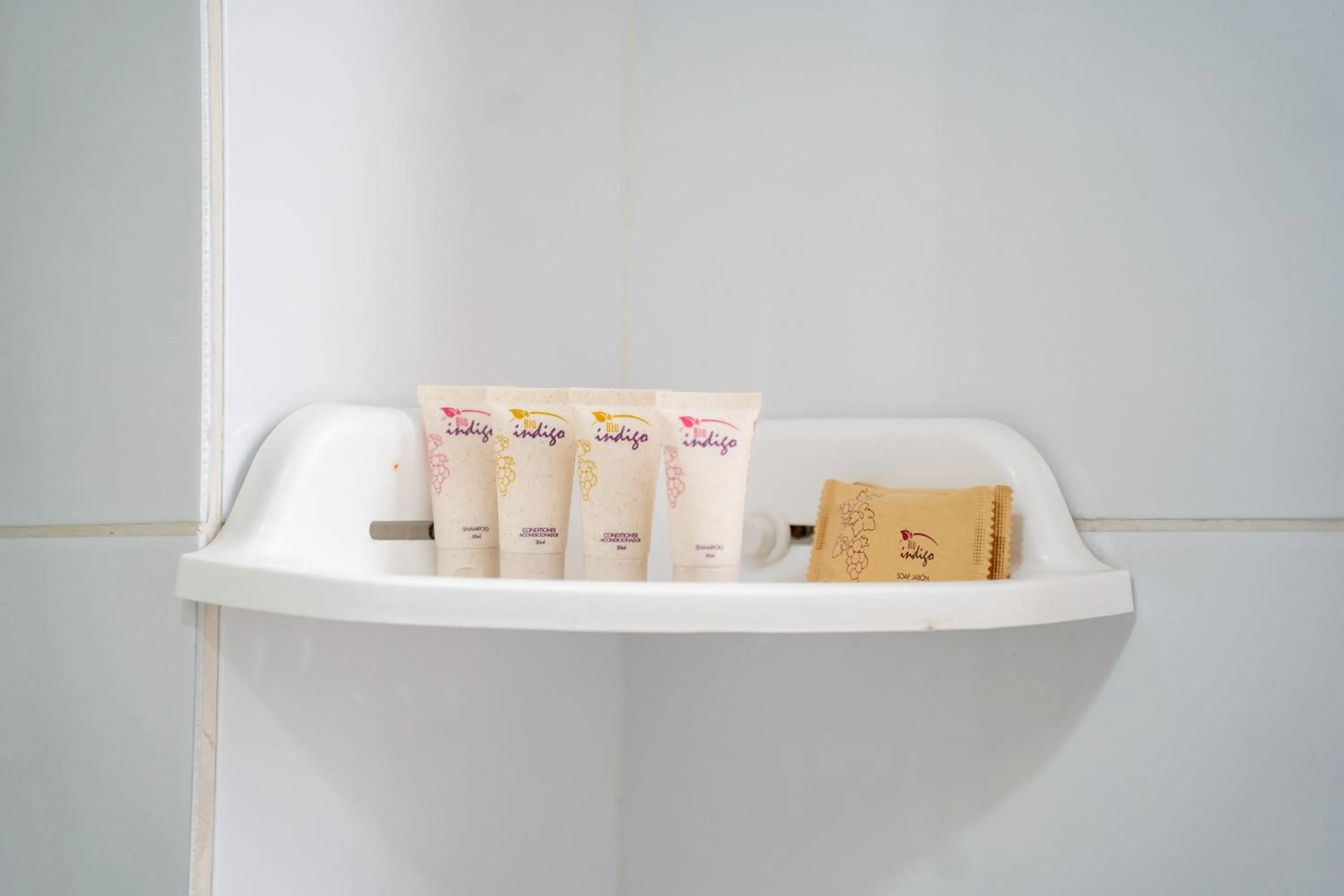 Shower in Hotel Reina Victoria Valparaíso