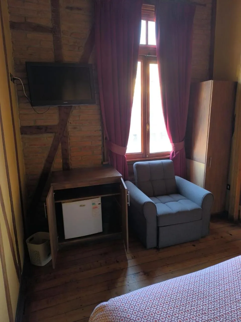 Bed in Hotel Reina Victoria Valparaíso