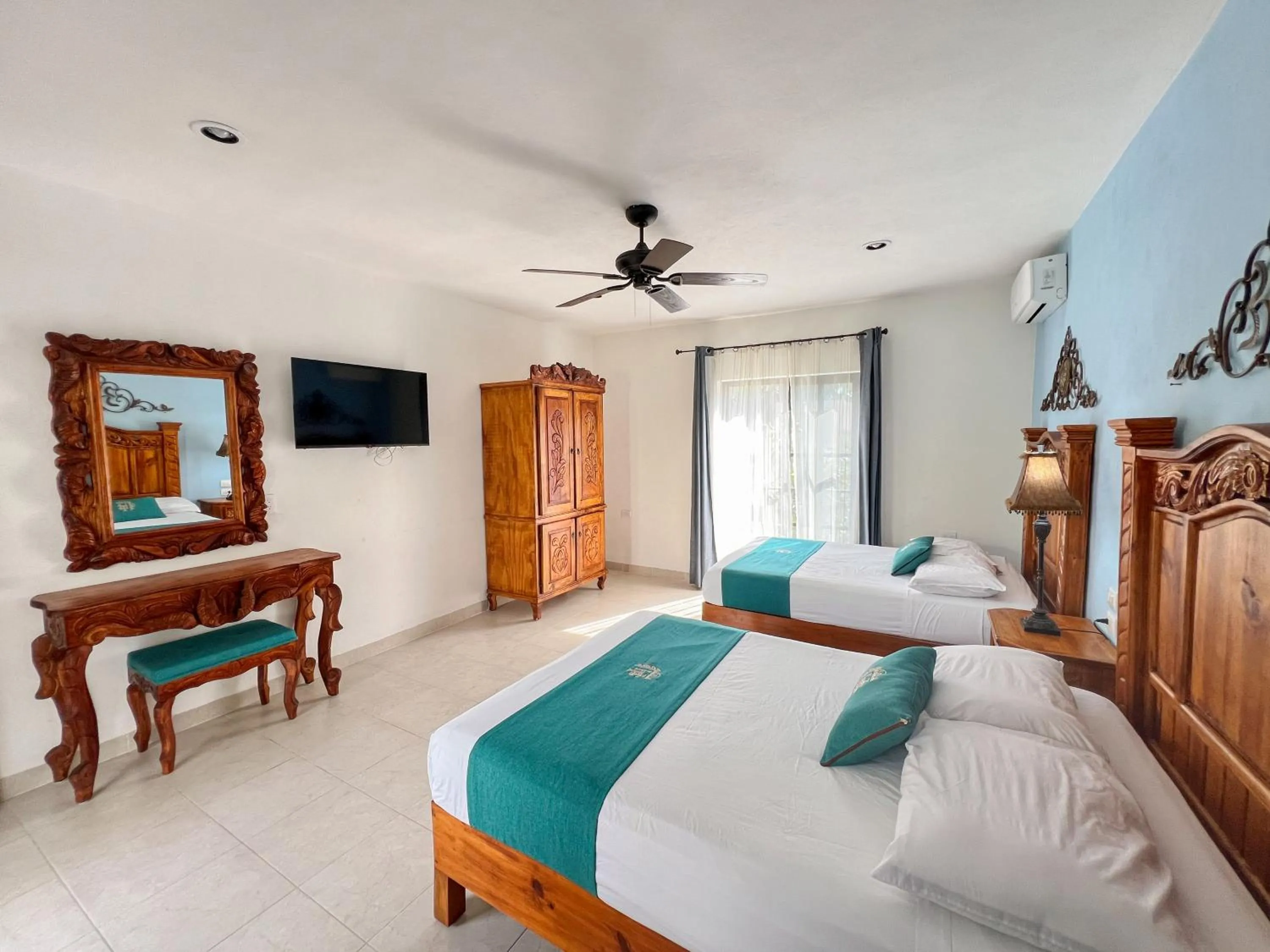 Bedroom, Bed in Hotel Fundadores