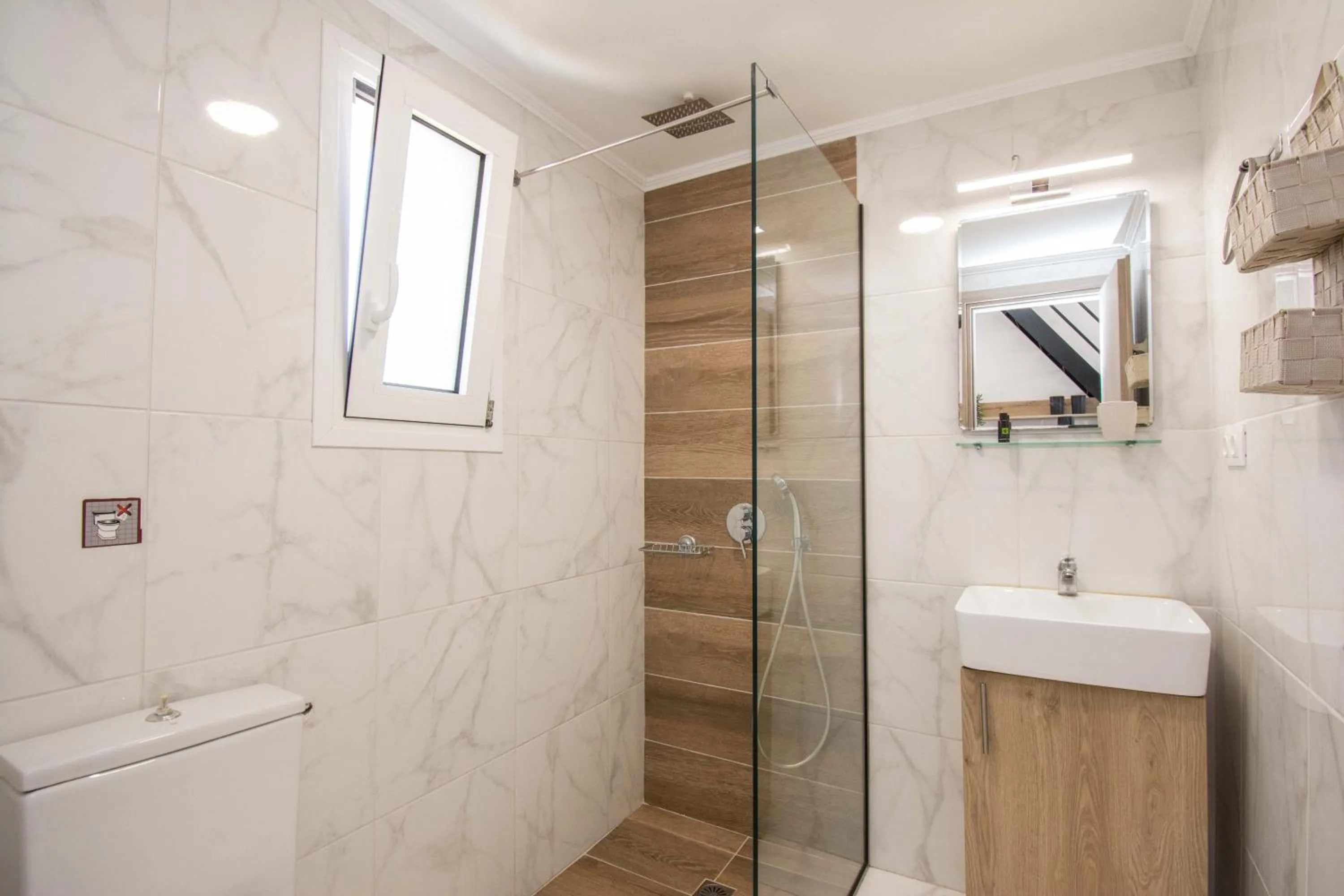 Michalianna Suites "by Checkin"