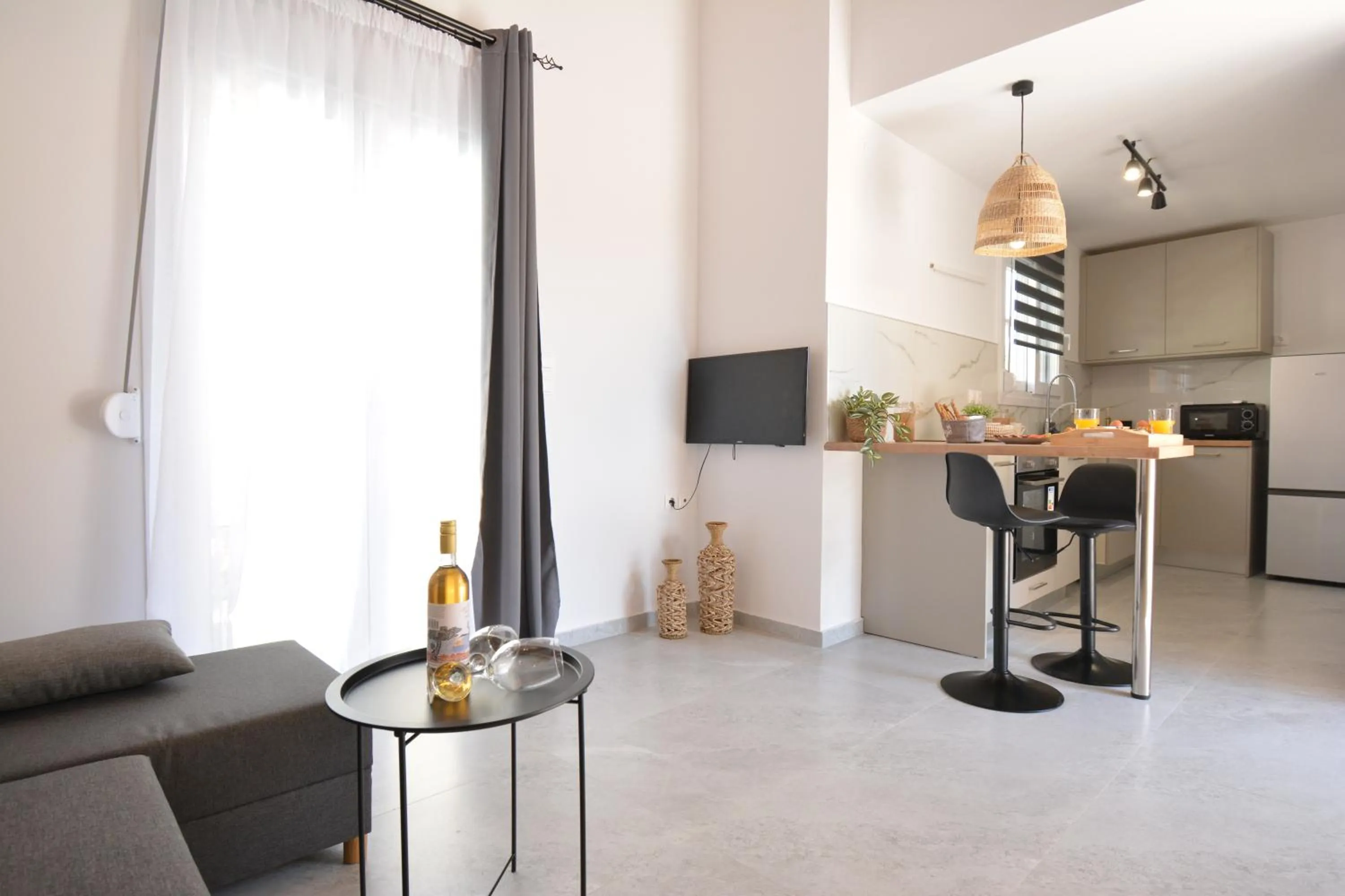 Michalianna Suites "by Checkin"