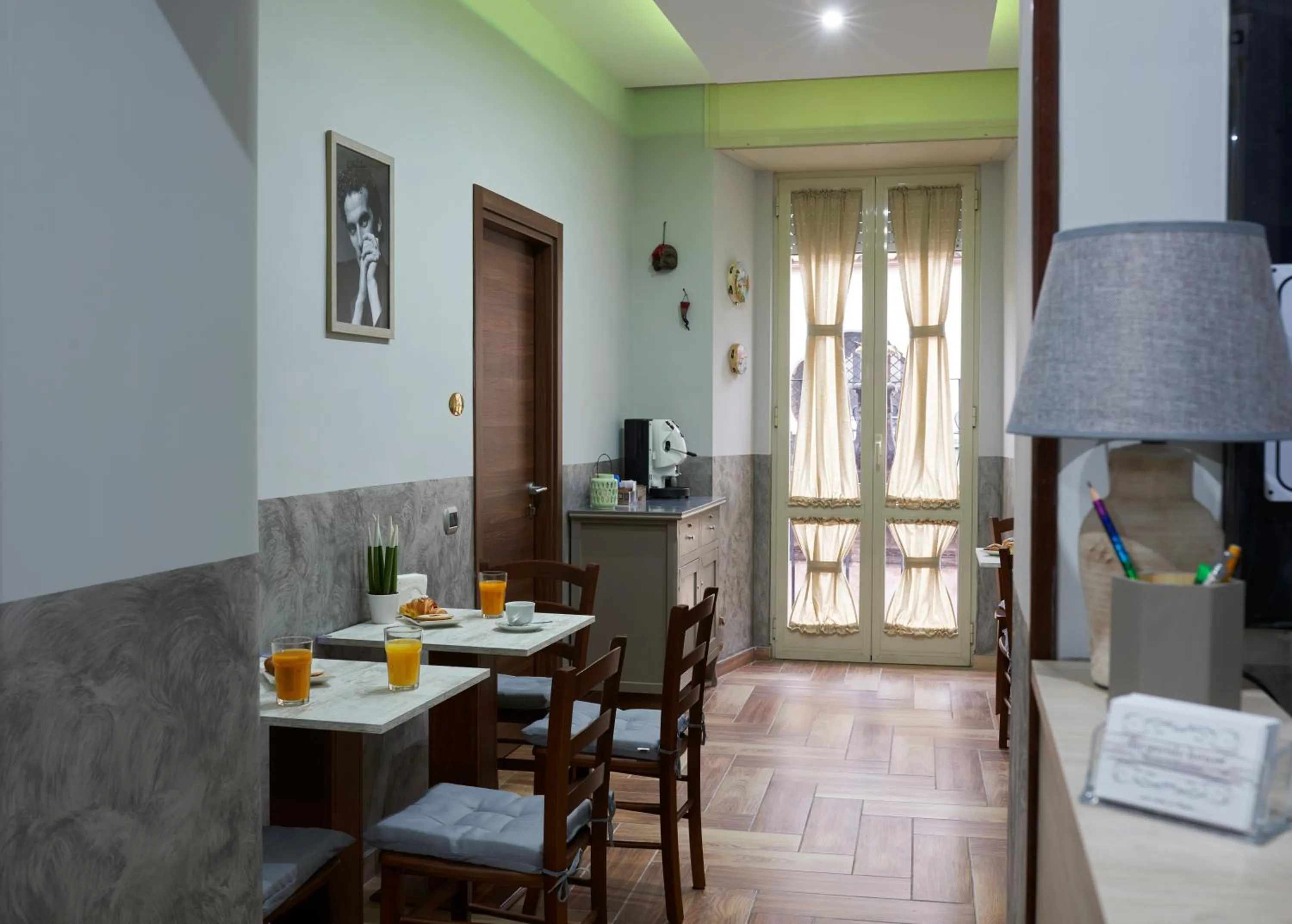 Communal lounge/ TV room in L'Ammor e Napule