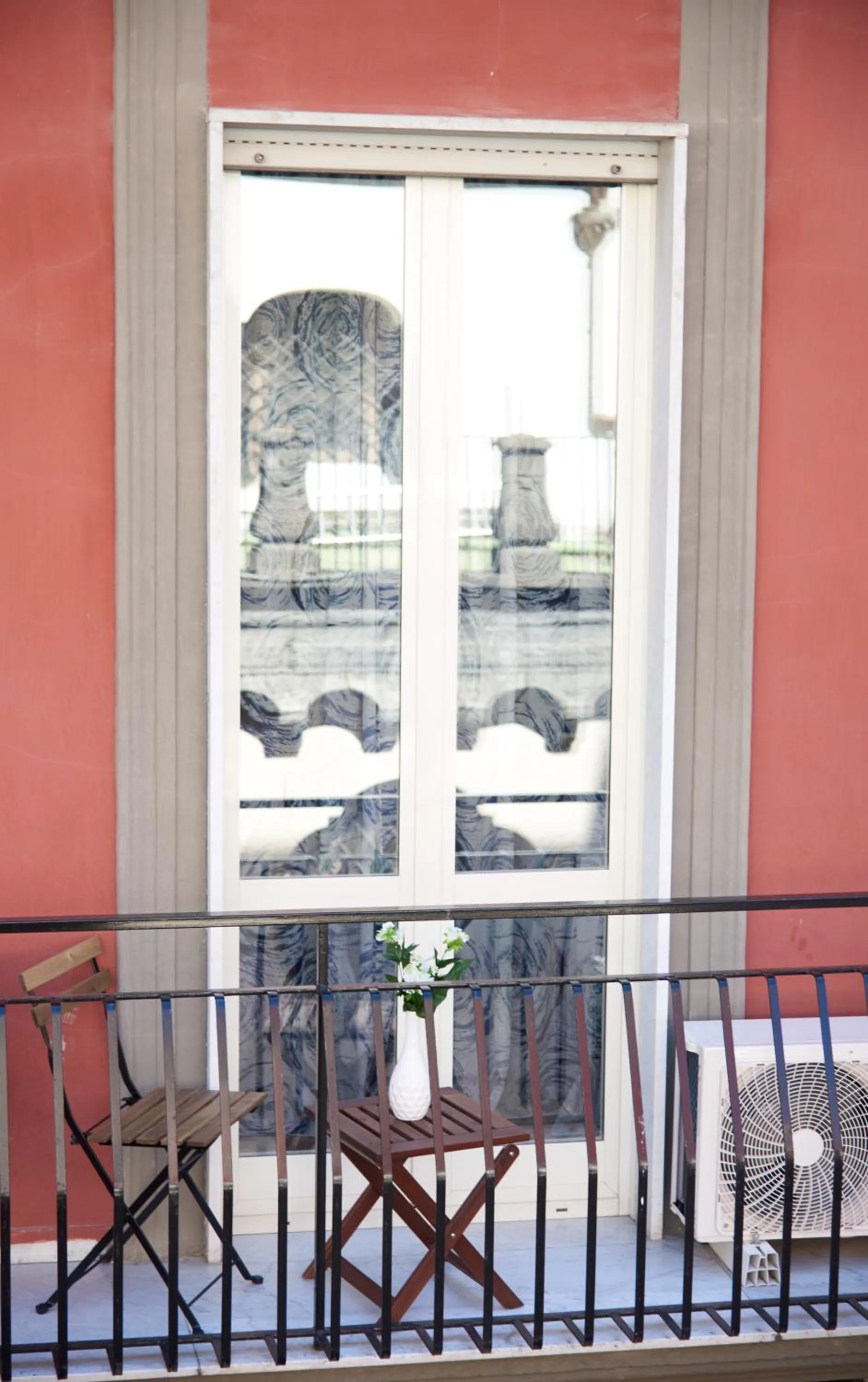 Property building in L'Ammor e Napule