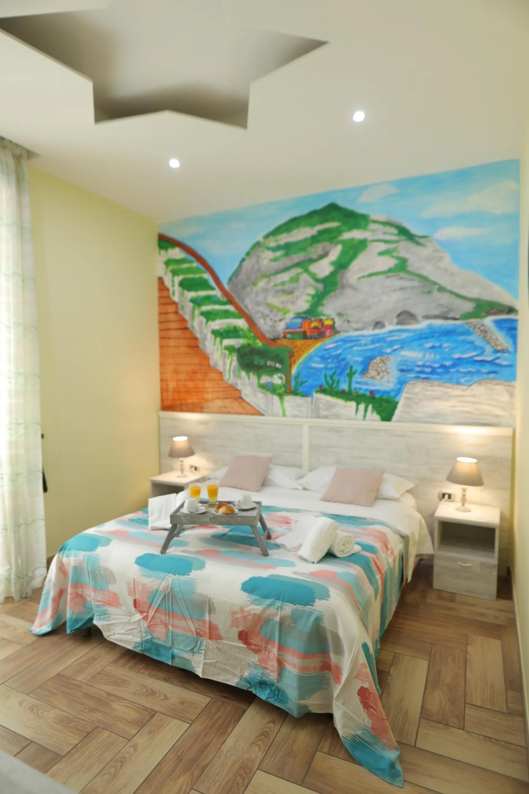 Bedroom, Bed in L'Ammor e Napule