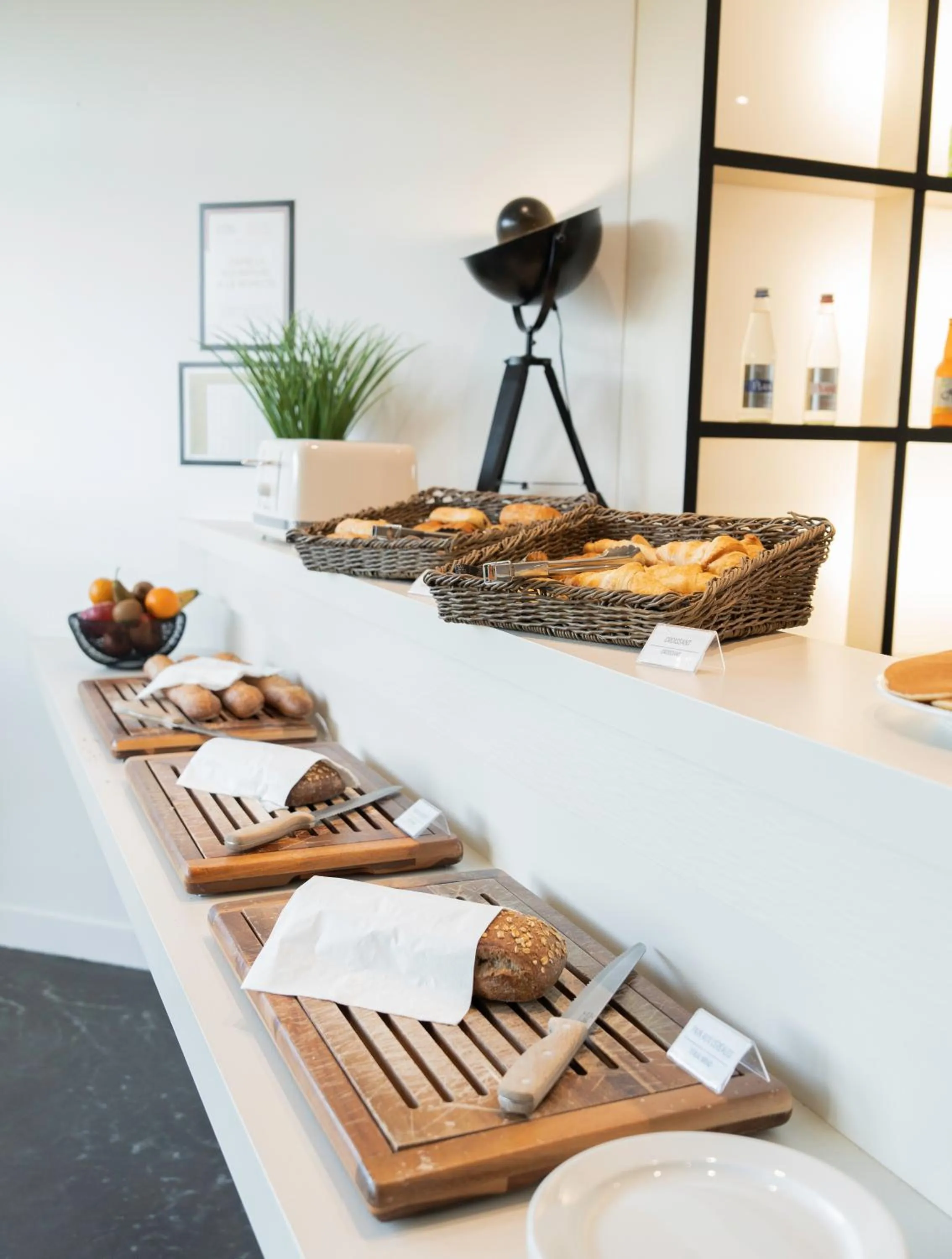 Buffet breakfast in Best Western Hôtel De La Cité & Spa