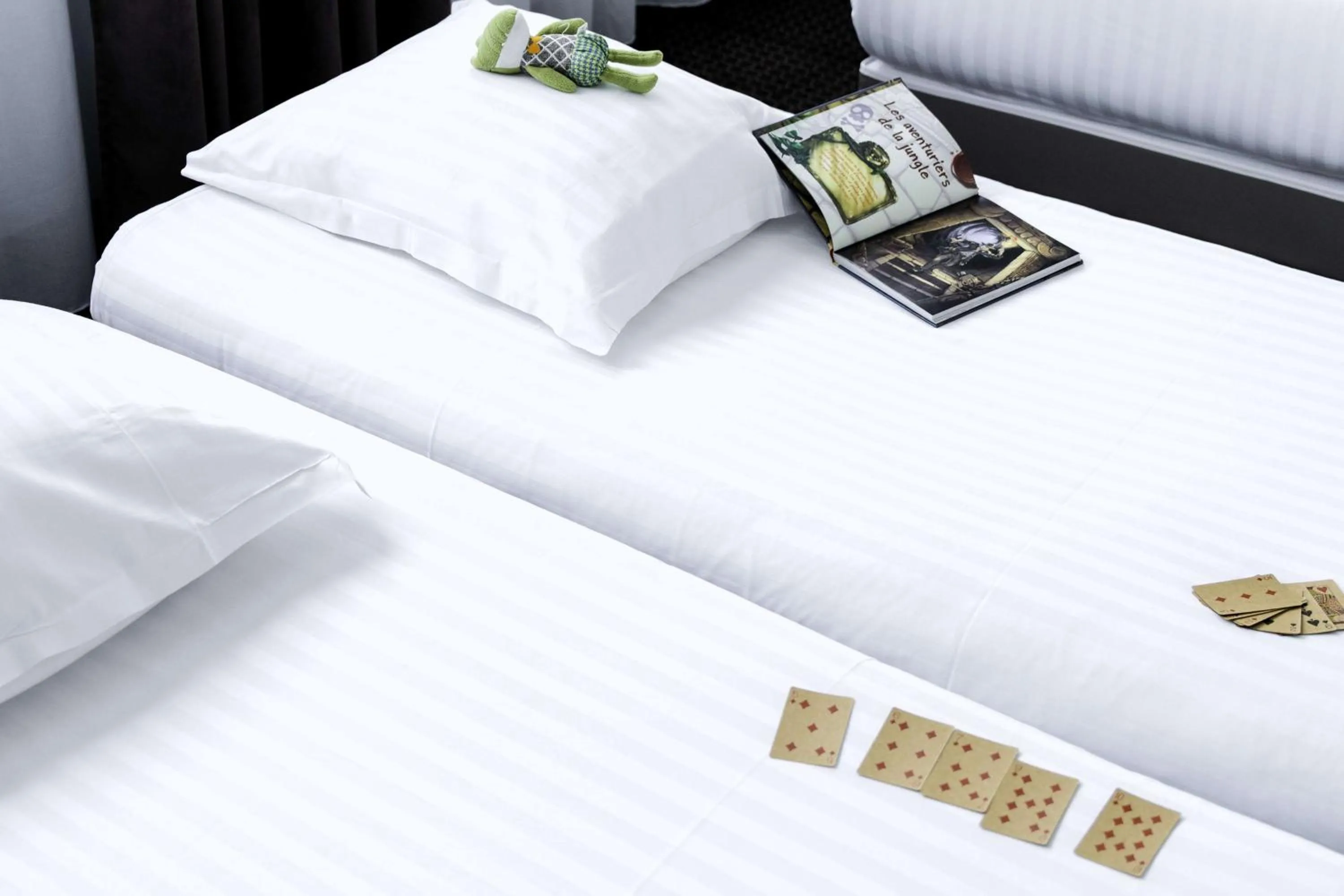 Bedroom, Bed in Best Western Hôtel De La Cité & Spa