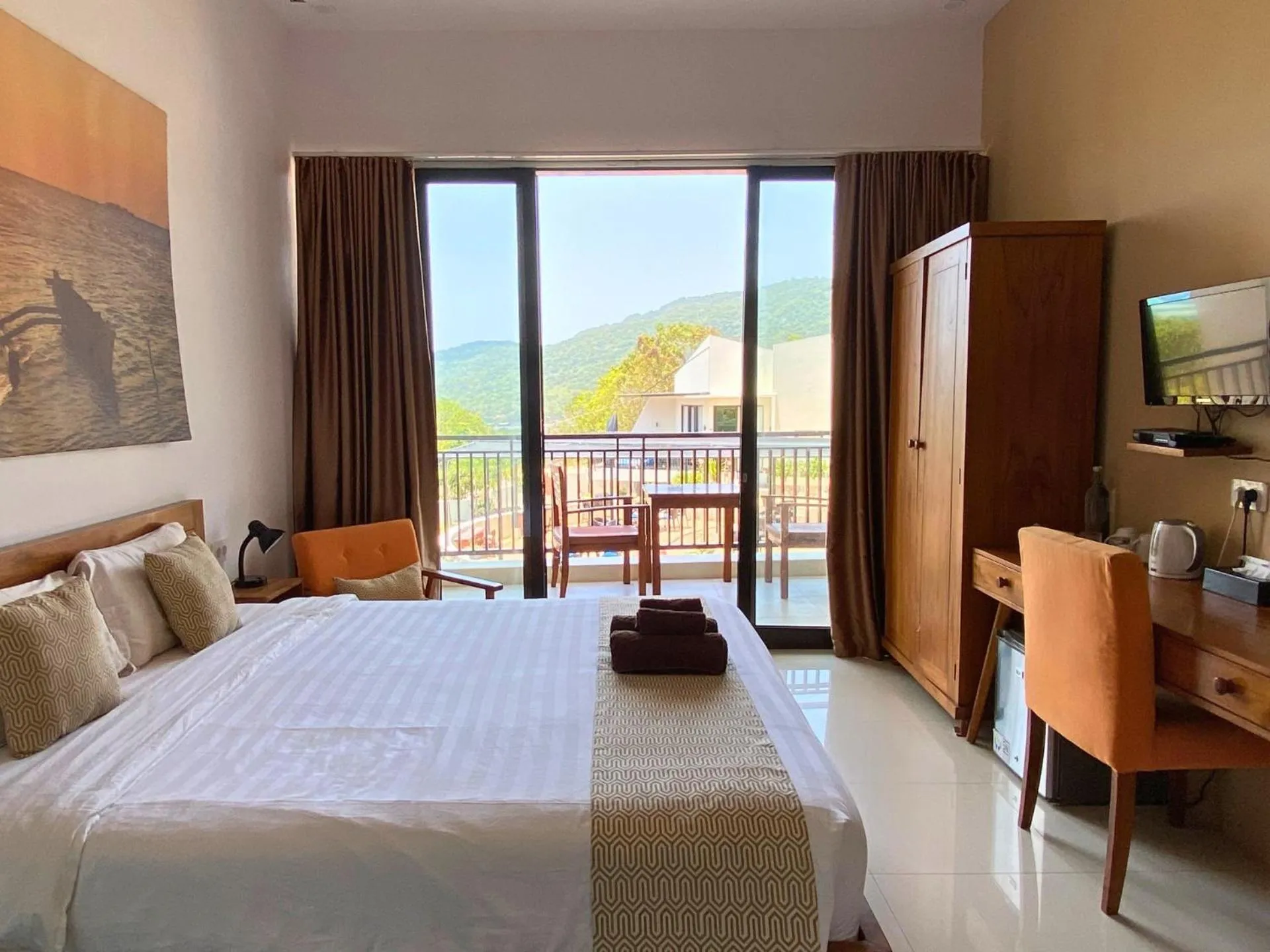 Bathroom, Bed in The Happinezz Hills Hotel