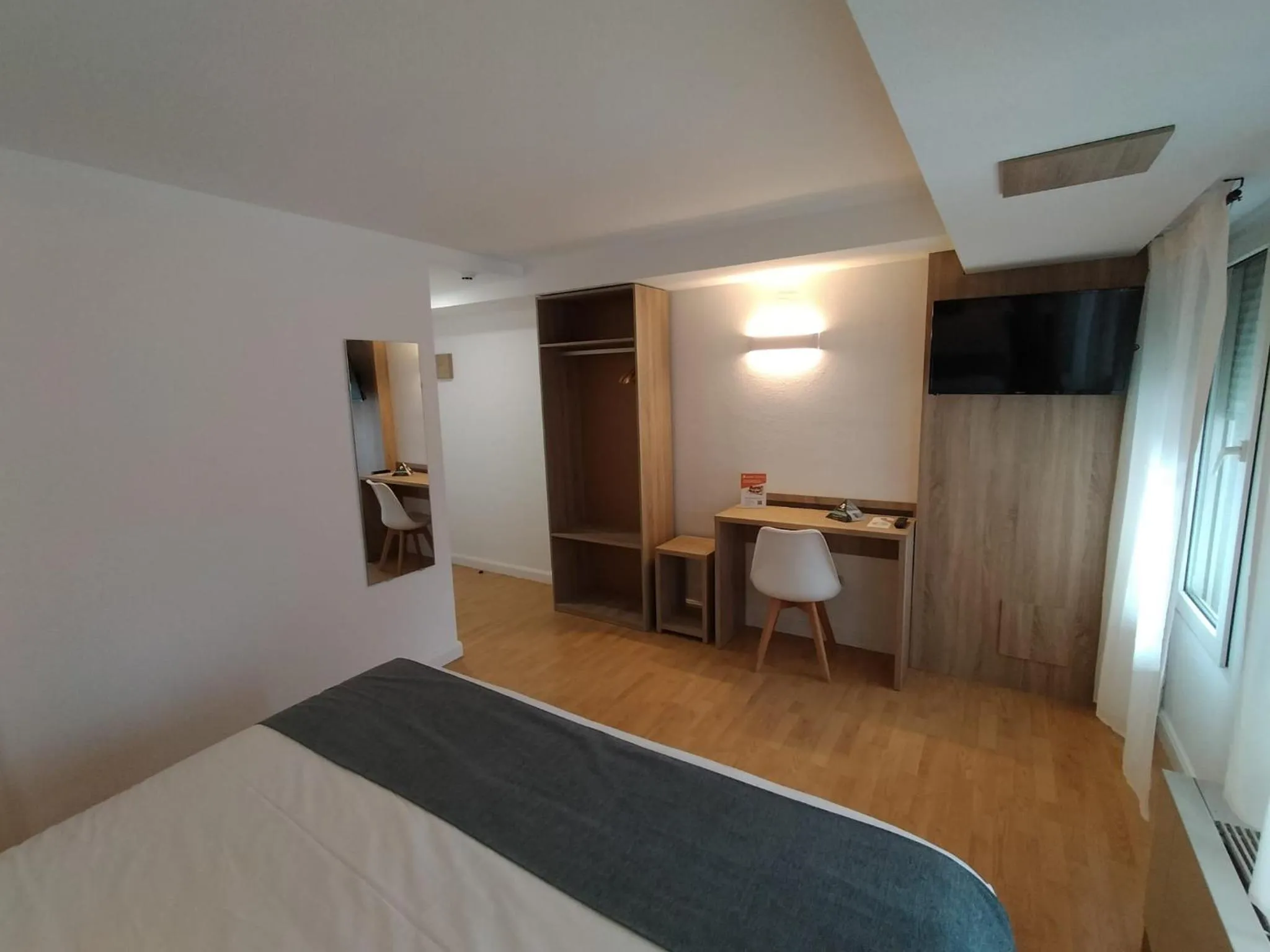 Bed in Hostal Alda Palencia Plaza