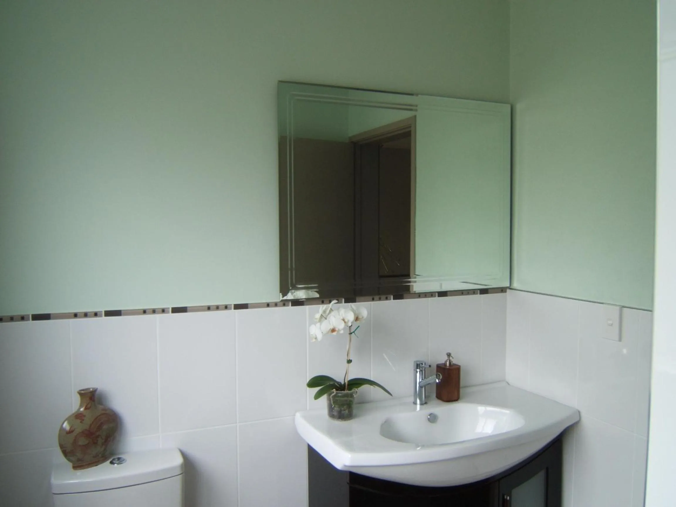 Bathroom in The Beach House Bed and Breakfast