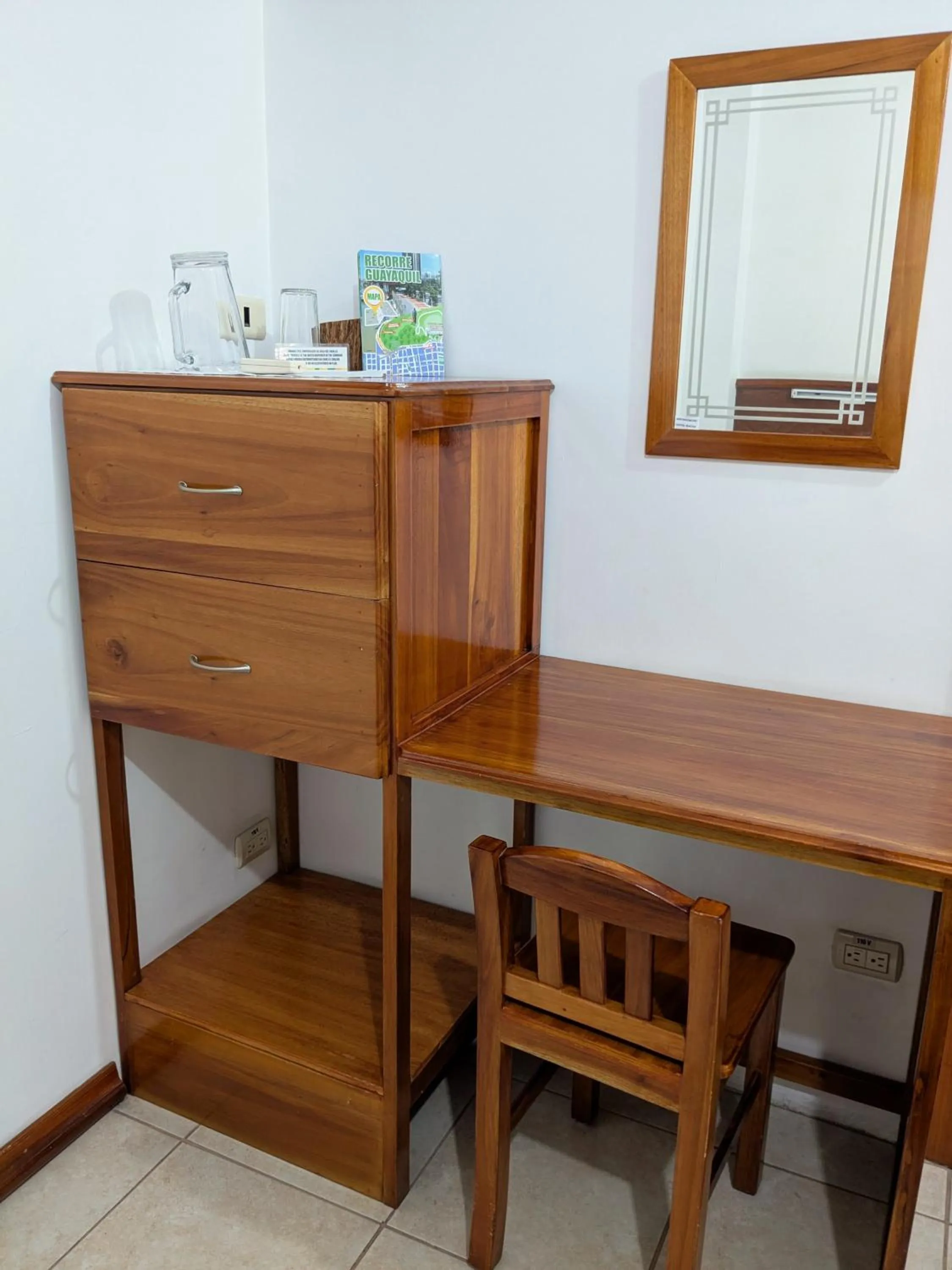 furniture in Hostal Macaw