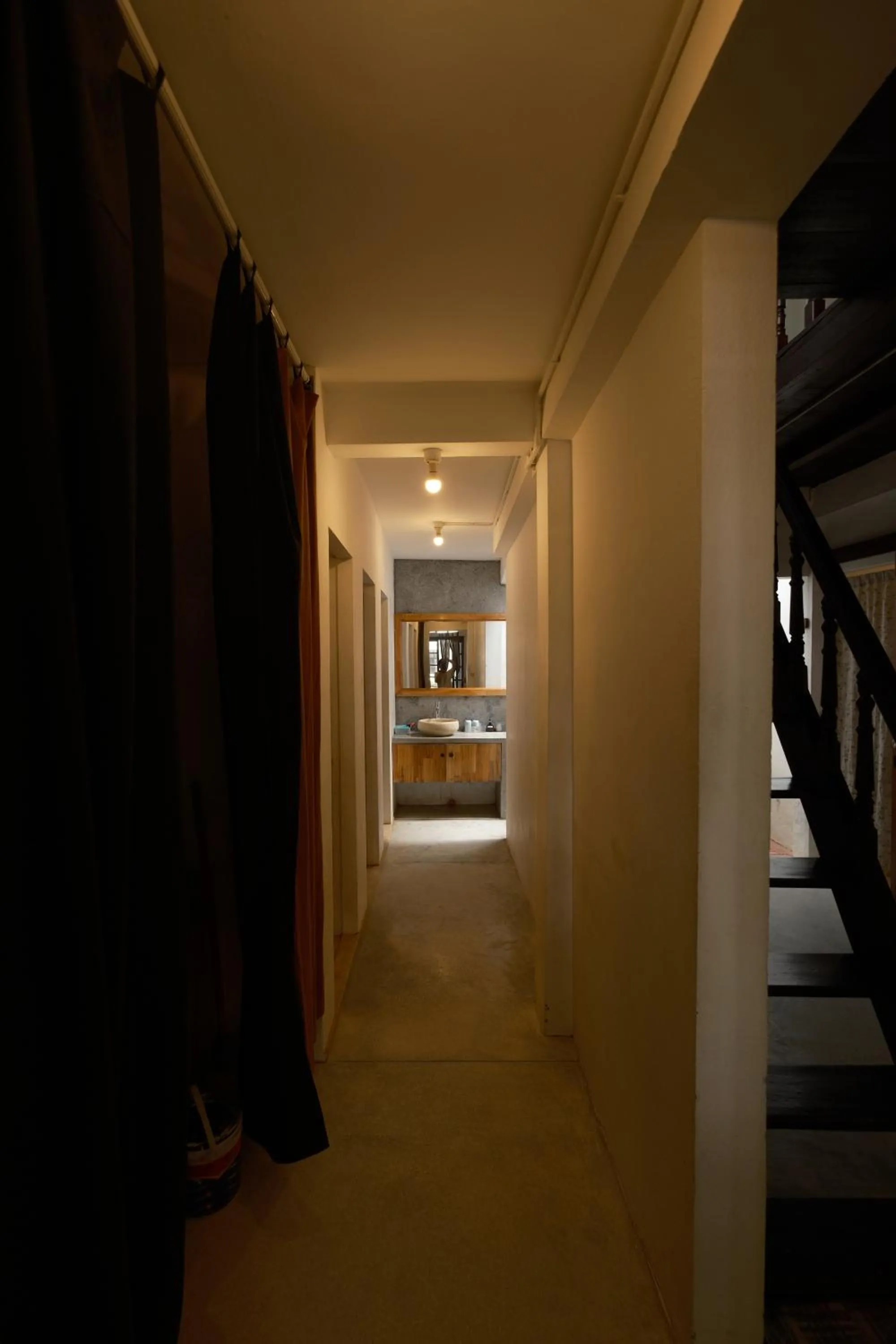 Shower in a-mâze house