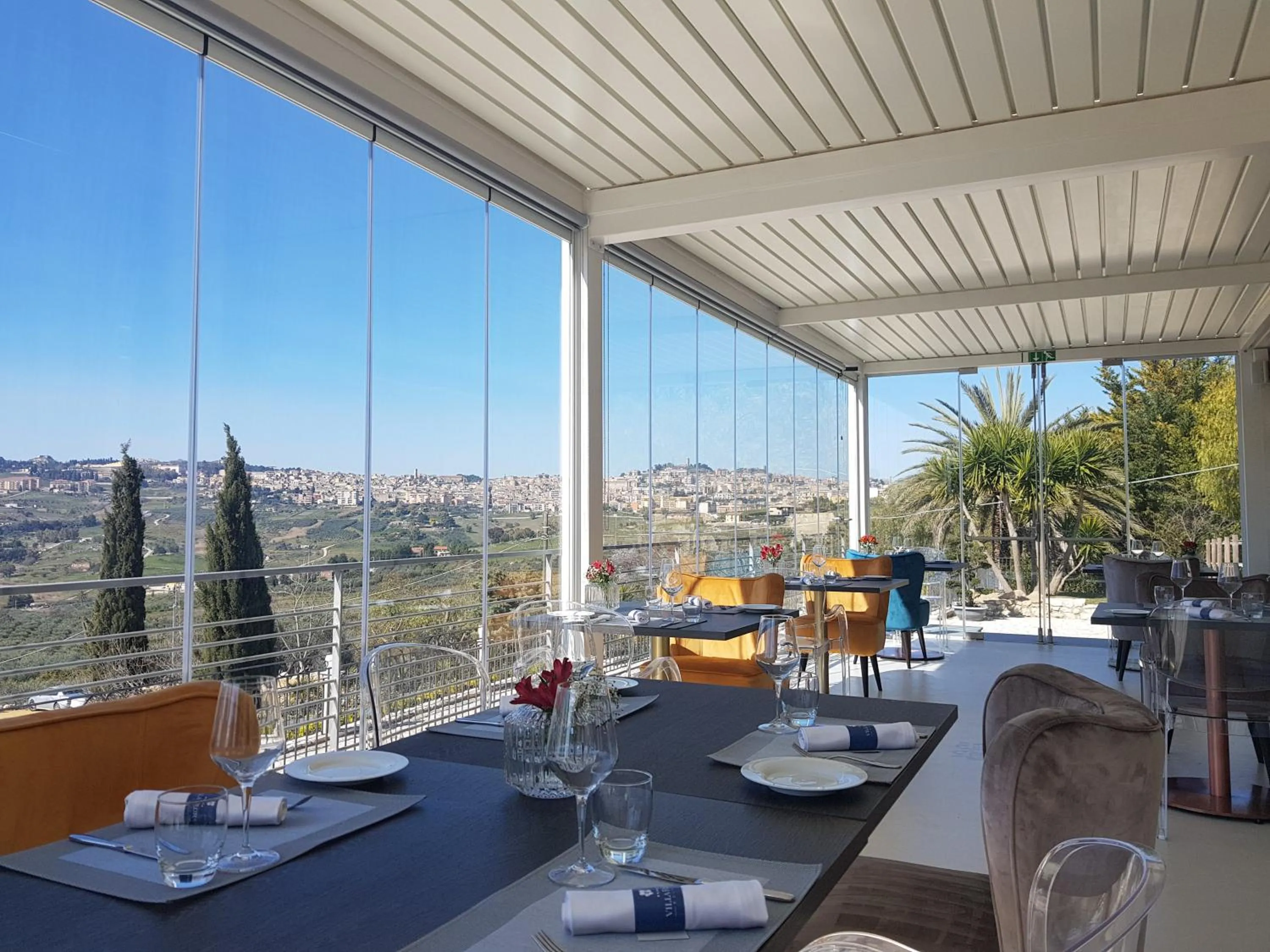 Restaurant/places to eat in Hotel Villa Flora Relais