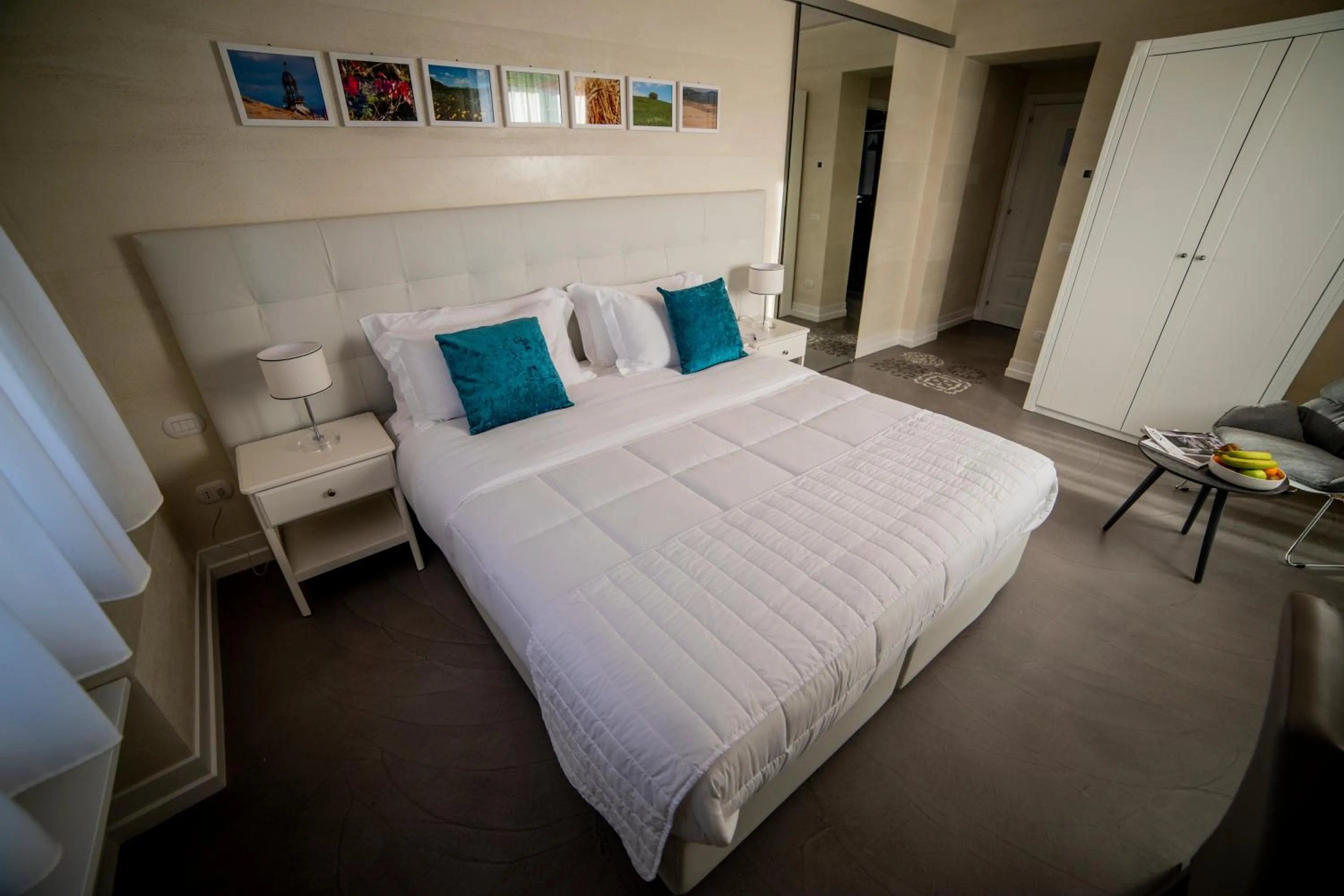 Bed in Hotel Villa Flora Relais