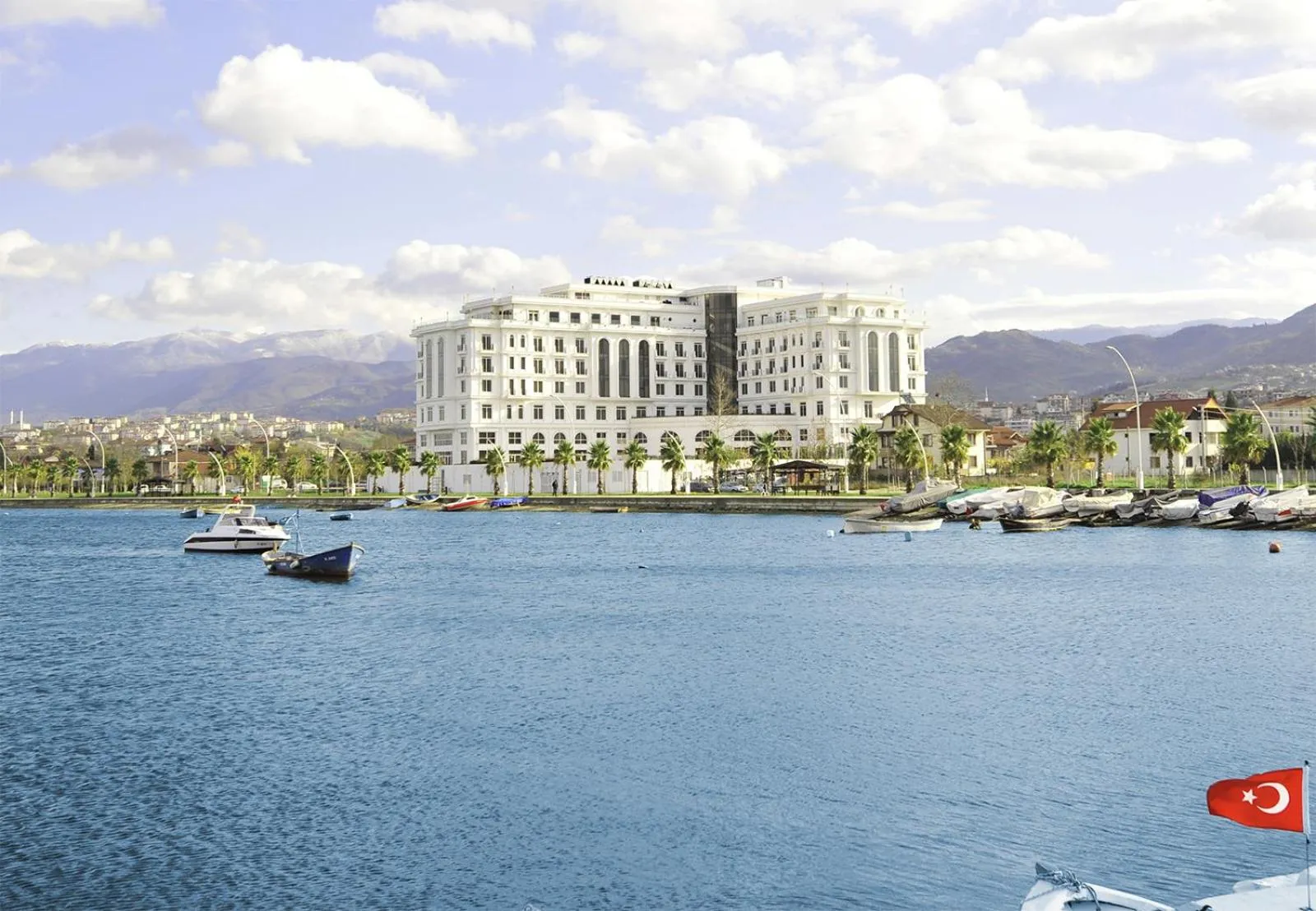 Property building in Wellborn Luxury Hotel