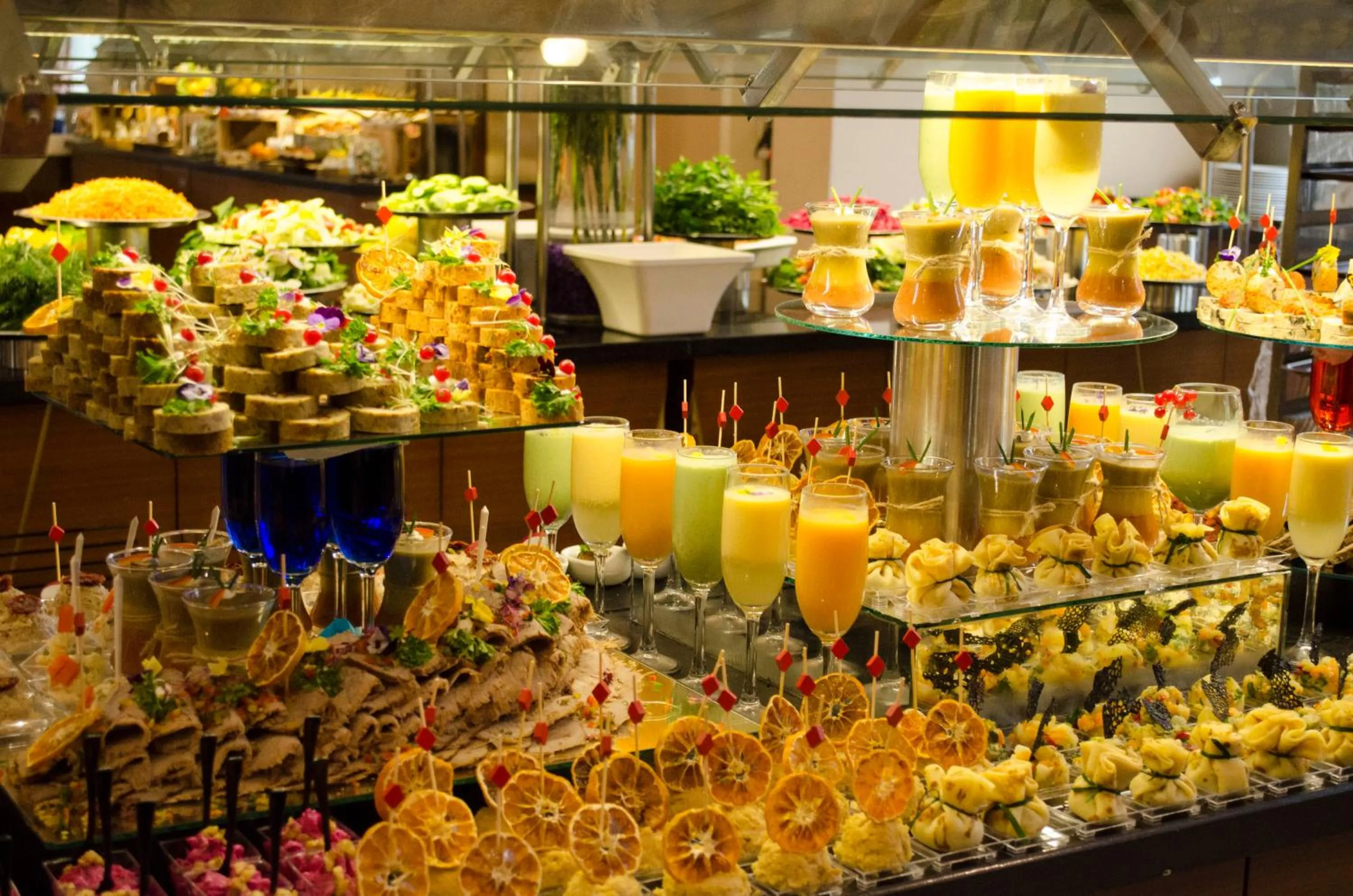 Restaurant/places to eat in Wellborn Luxury Hotel