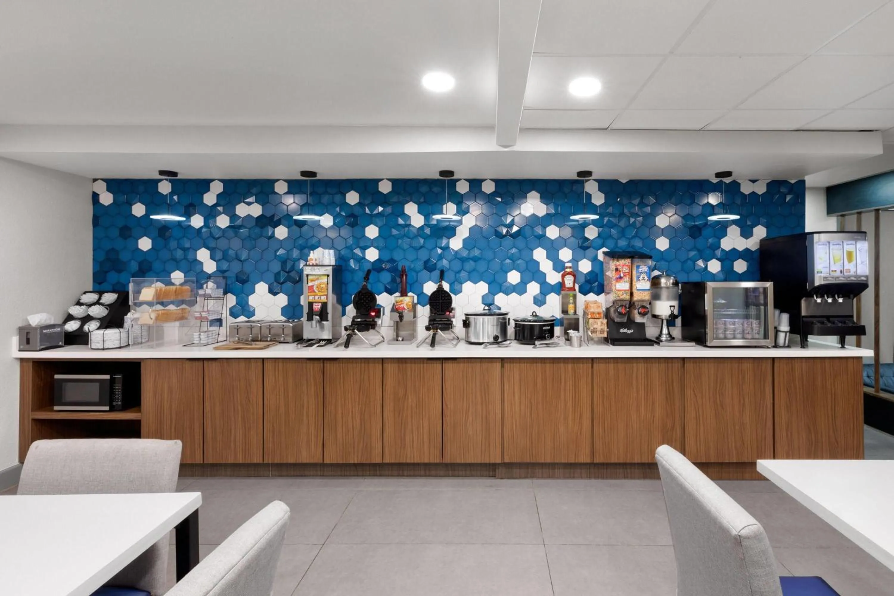 Breakfast in La Quinta by Wyndham Houston Stafford Sugarland