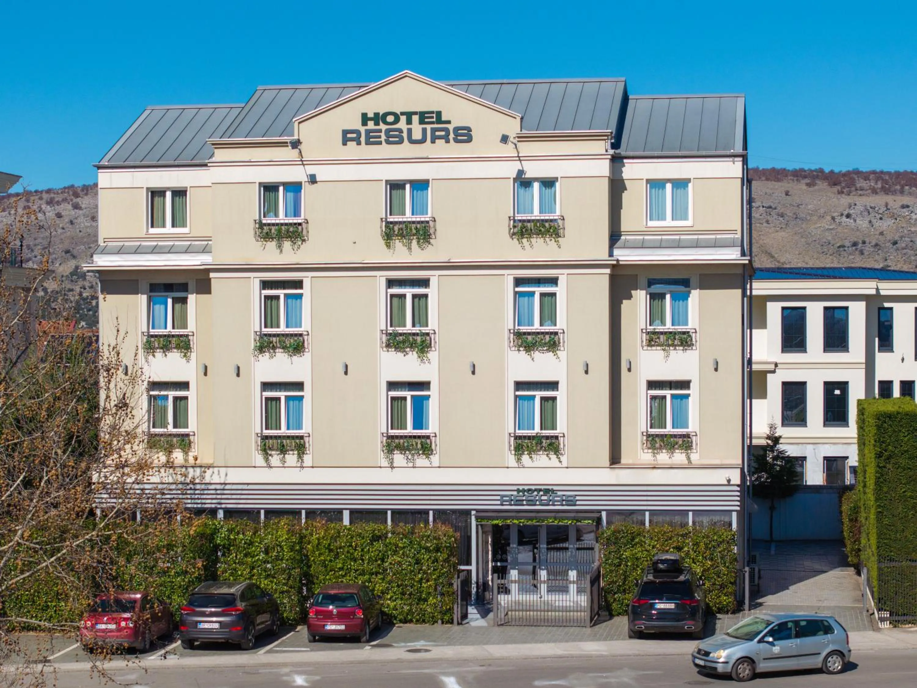 Facade/entrance in Hotel Resurs