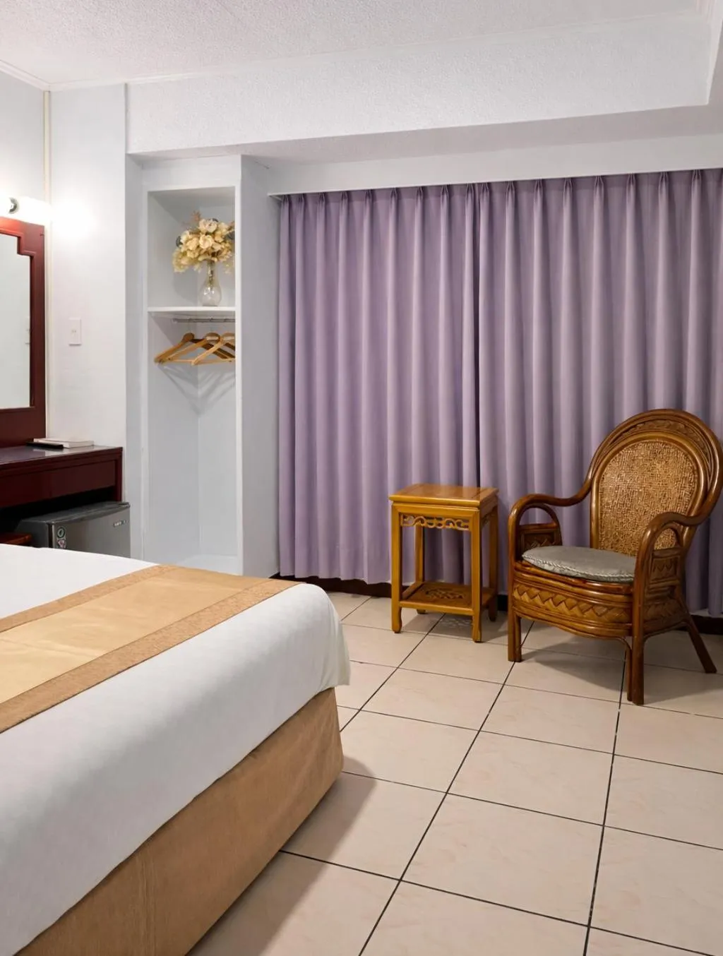 Photo of the whole room, Bed in Inn Sun Hotel