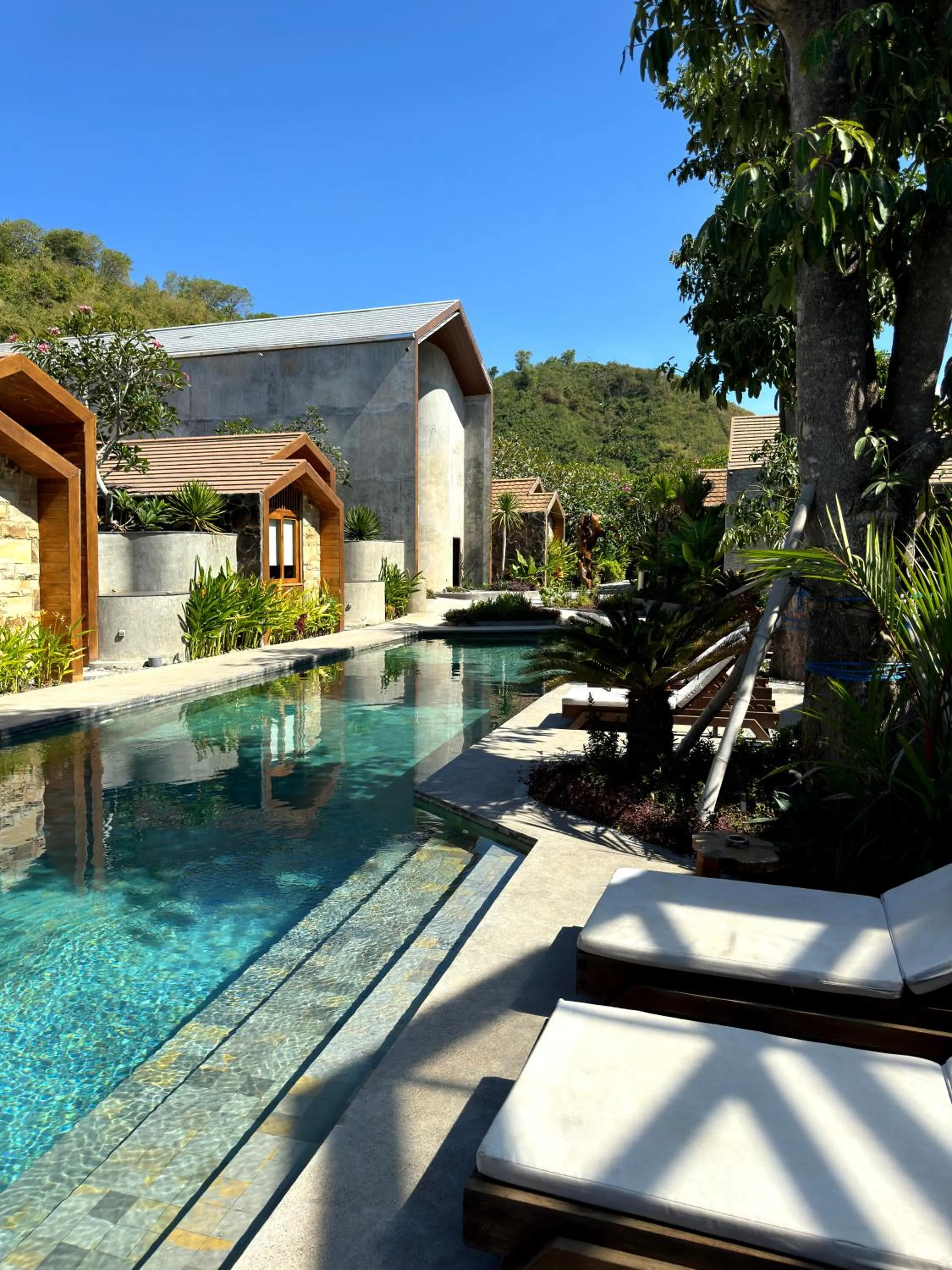 Swimming pool in Batatu Resort - Adults Only