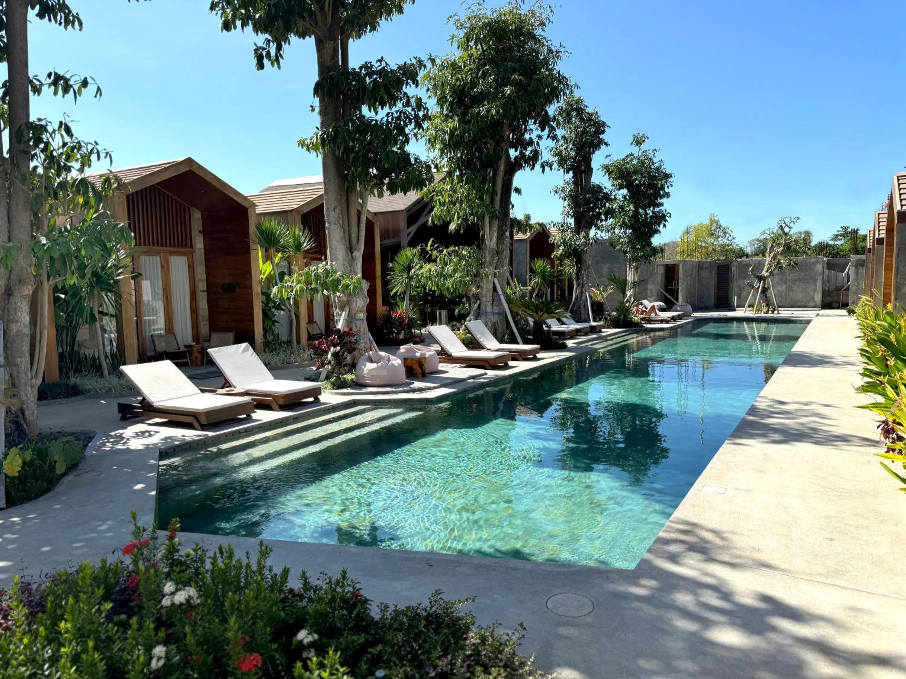 Swimming pool in Batatu Resort - Adults Only