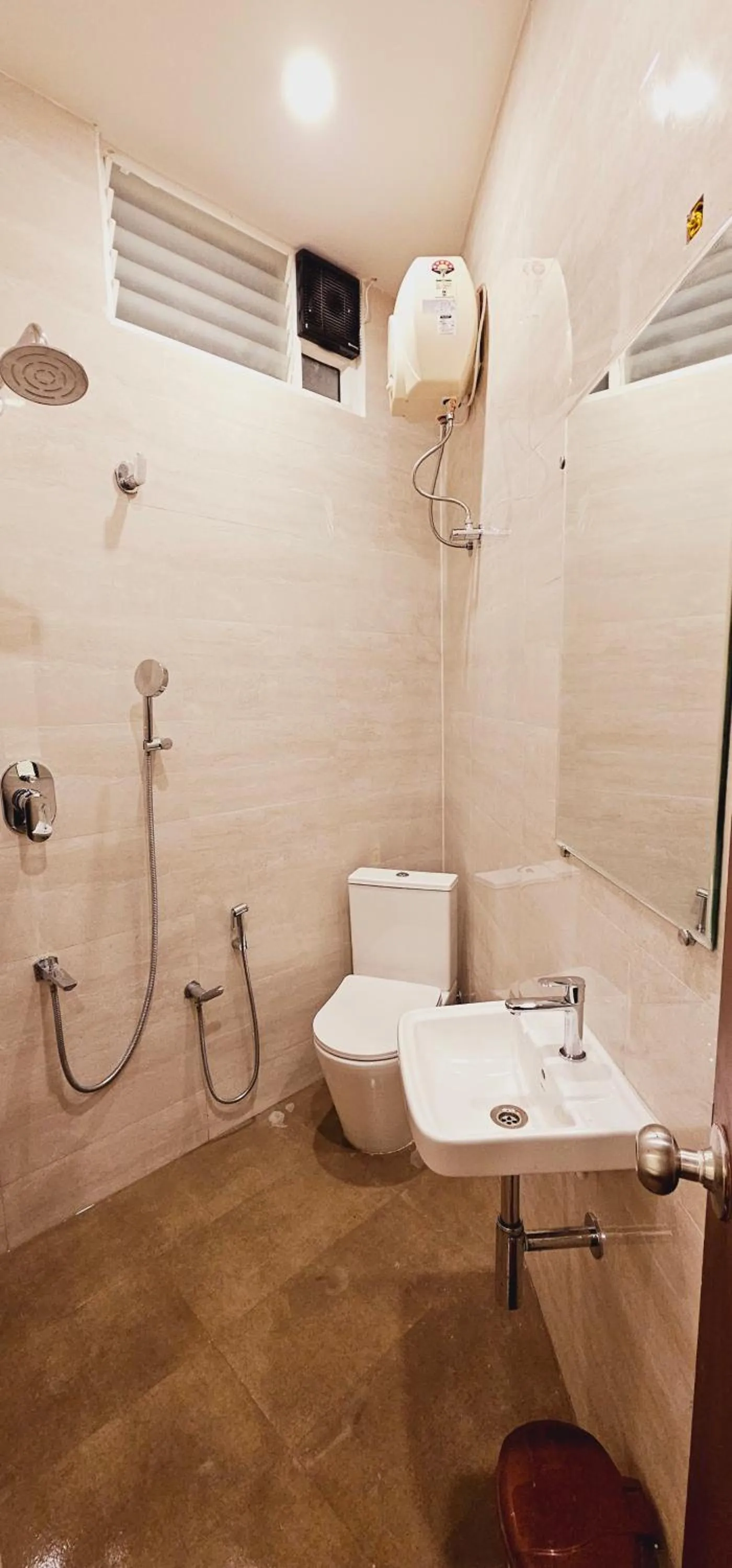 Bathroom in Chippy Inn