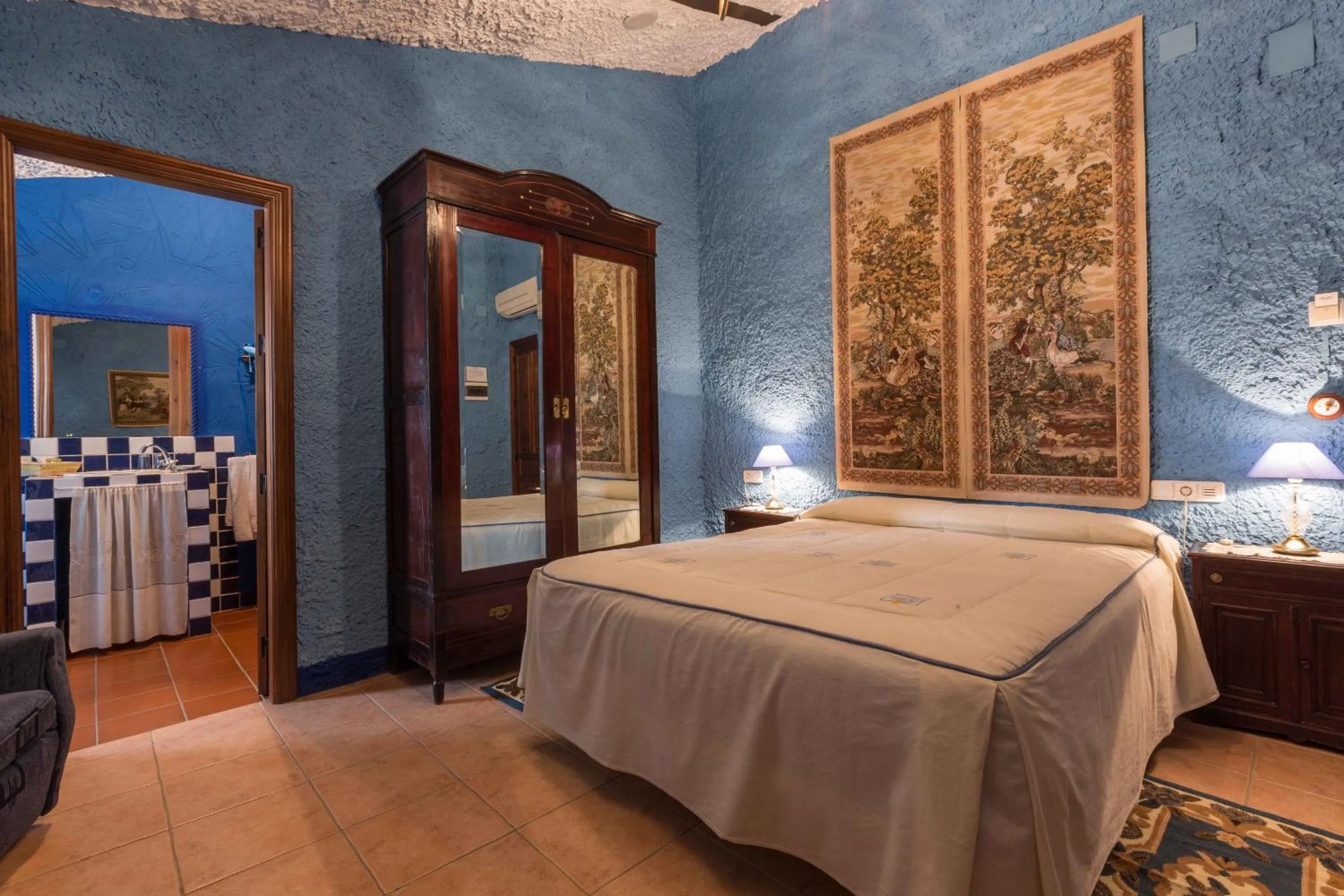 Bed in Hotel Palacio Guzmanes