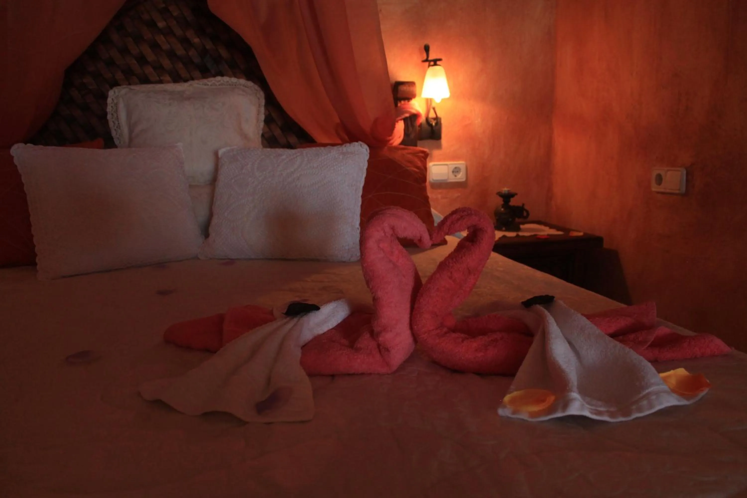 Decorative detail, Bed in Hotel Palacio Guzmanes