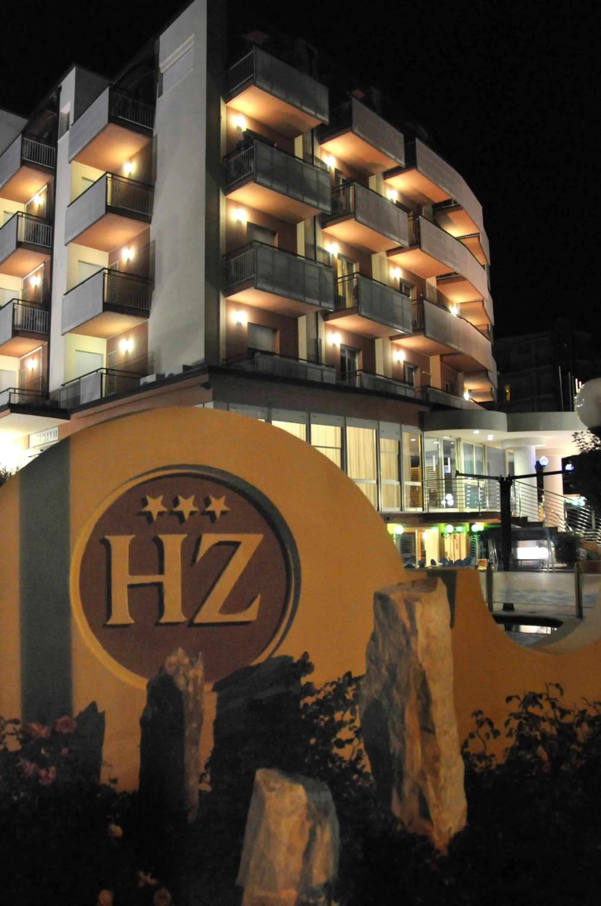 Property building in Hotel Zenith